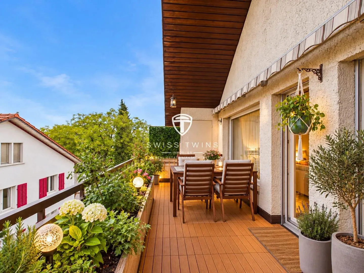 Geräumige Dachwohnung mit Balkonen - Foto 12 von 13