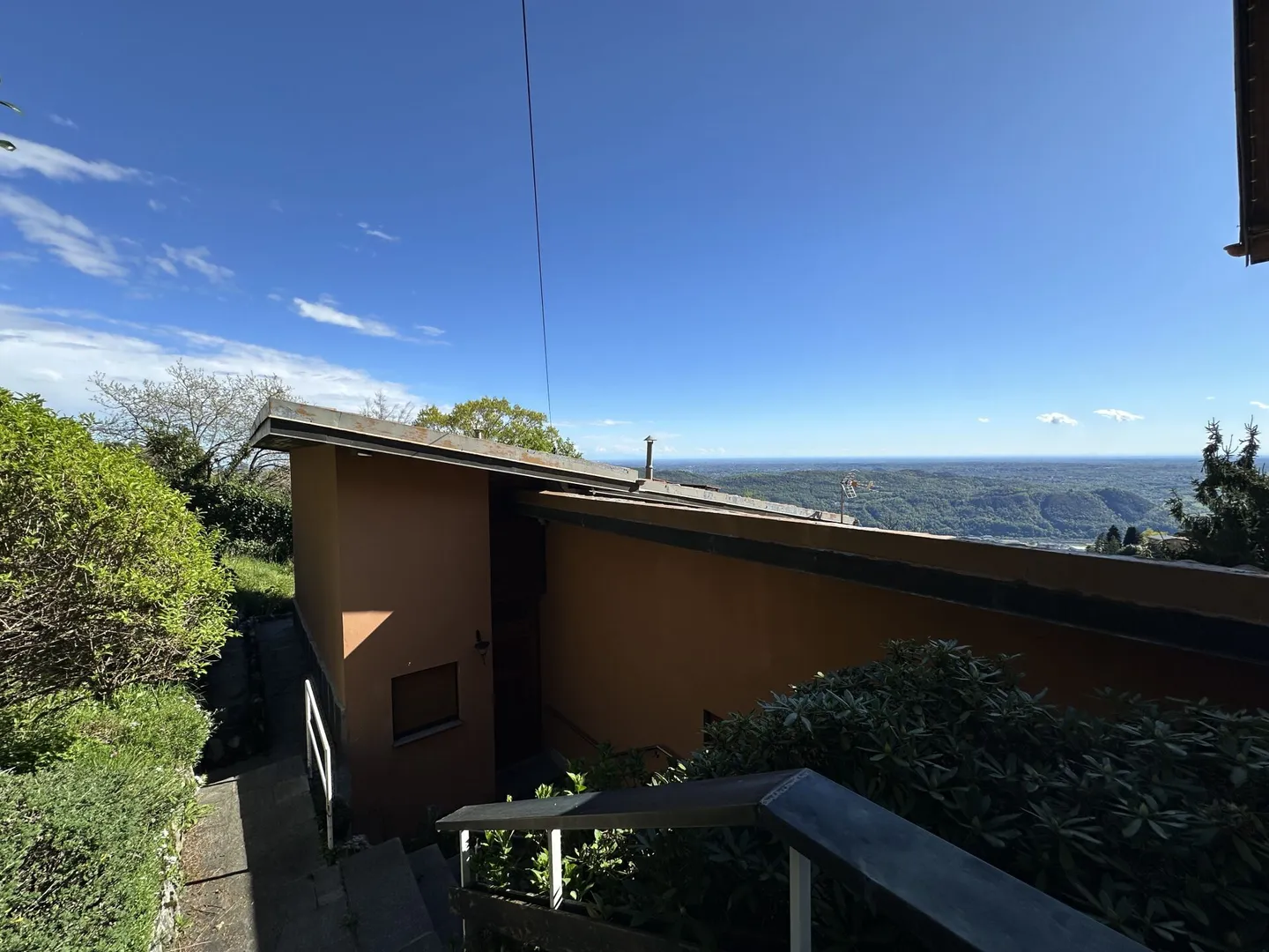 Una casa vacanze unica e un'opportunità: villa panoramica con potenziale infinito - Foto 11 di 11