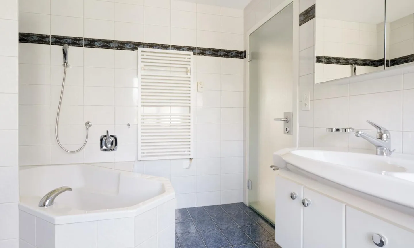 Casa unifamiliare con appartamento separato Sursee - Foto 10 di 13