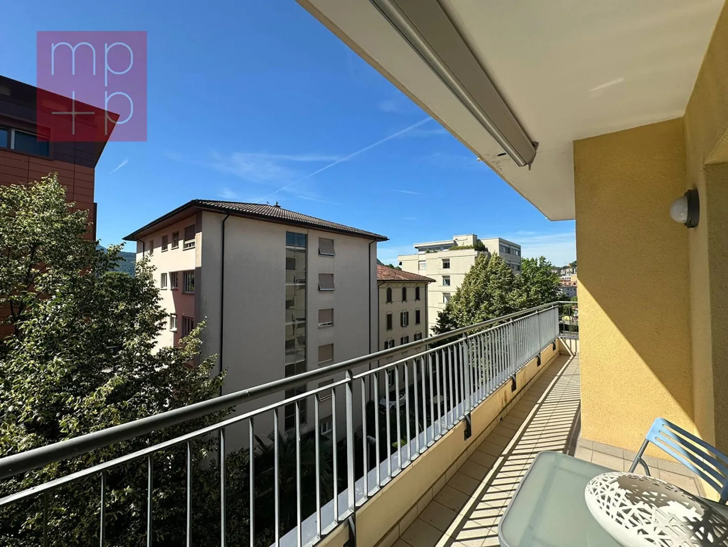 Appartamento soleggiato a Lugano - Foto 1 di 8
