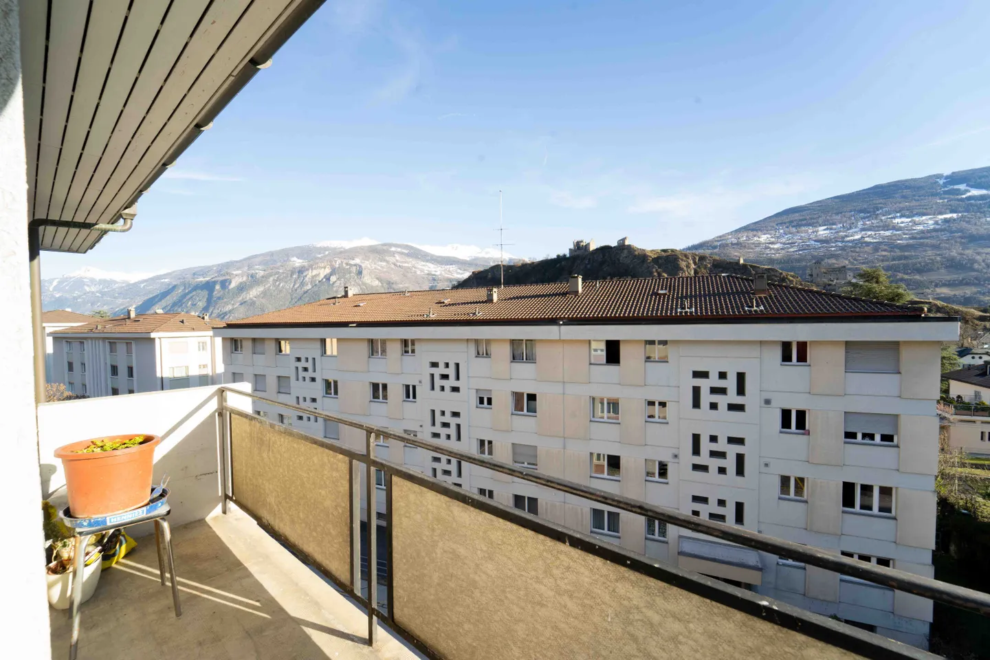 Charming Apartment in Sion - Photo 10 of 10