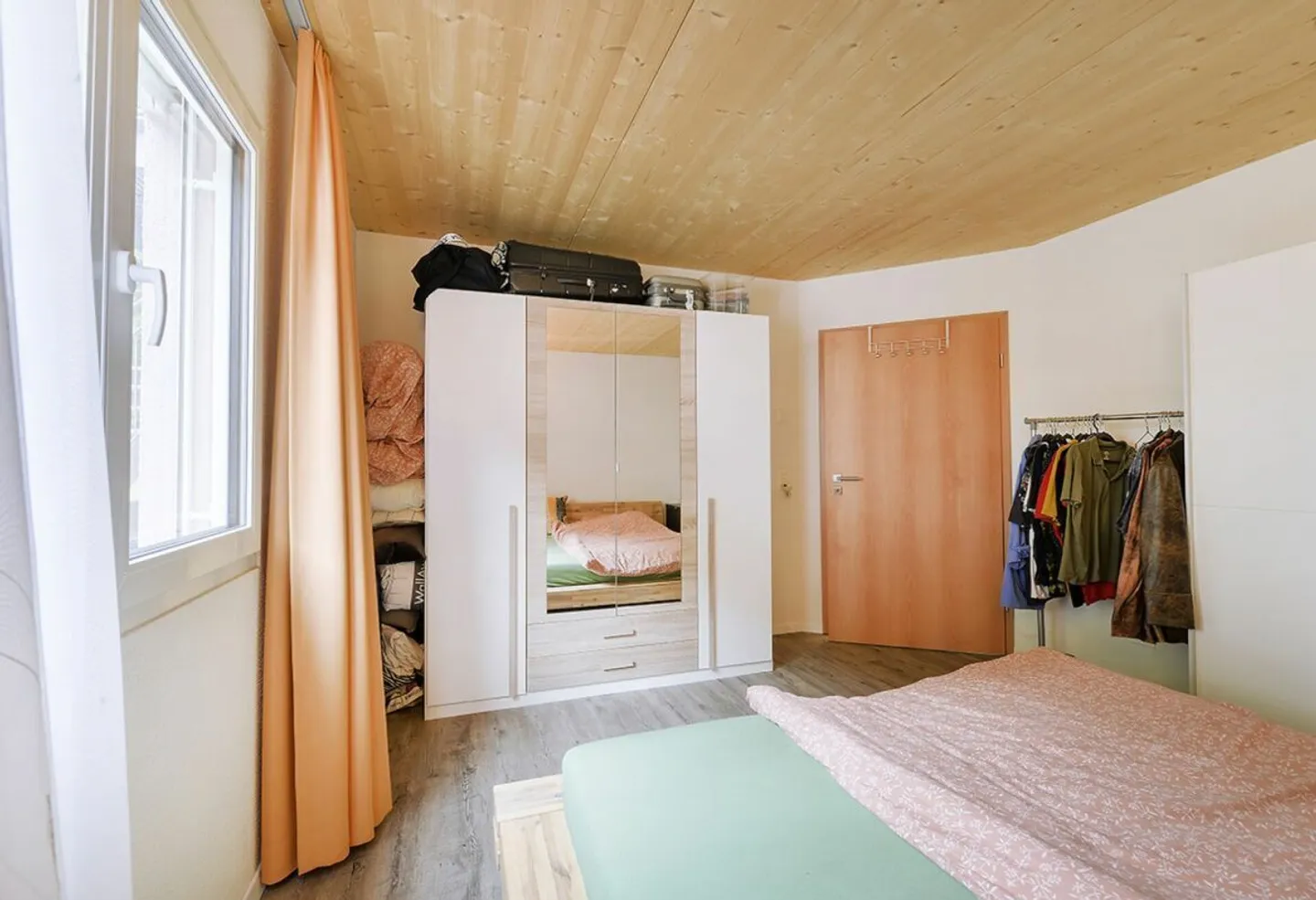 Familienhaus mit Renditepotenzial - Foto 4 von 21