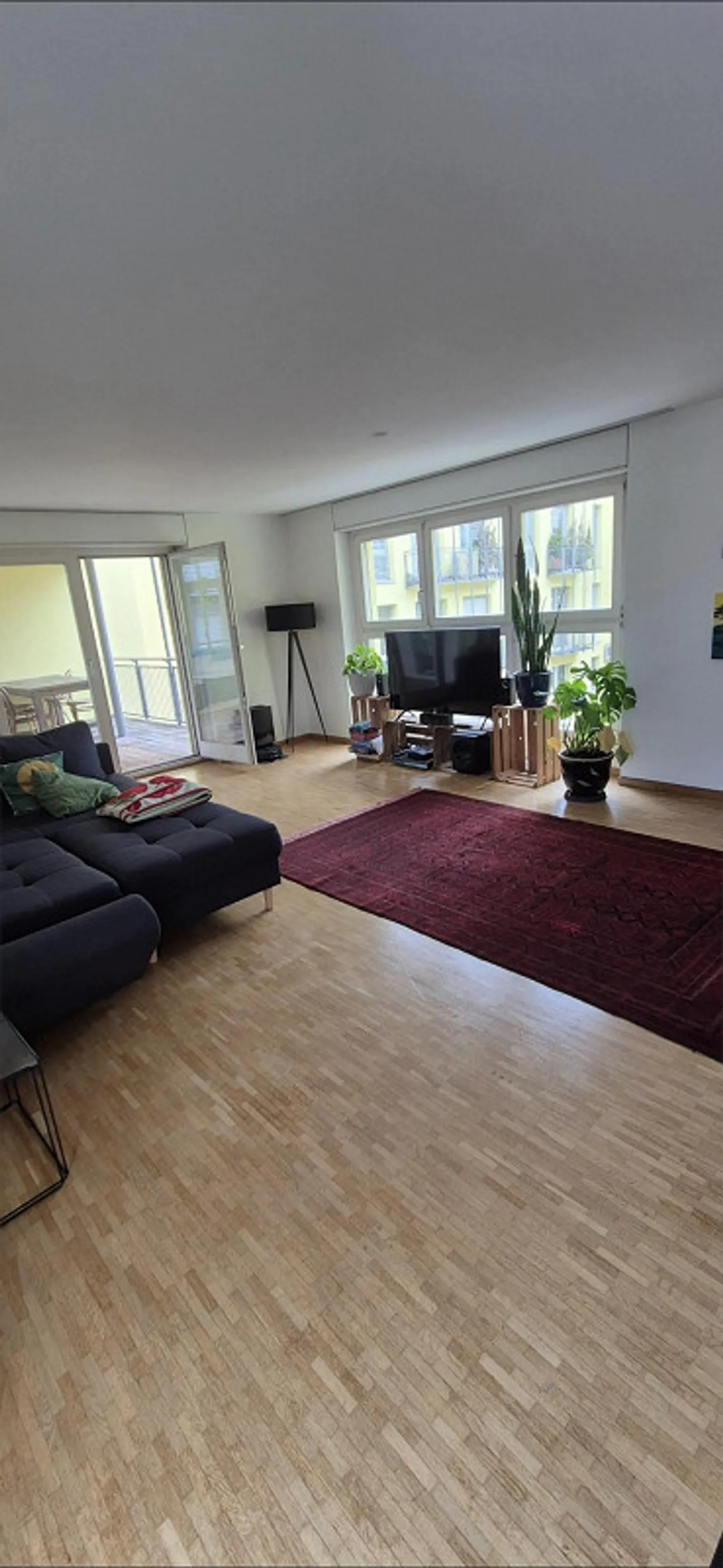Room in a shared apartment in the city of Lucerne - Photo 10 of 11