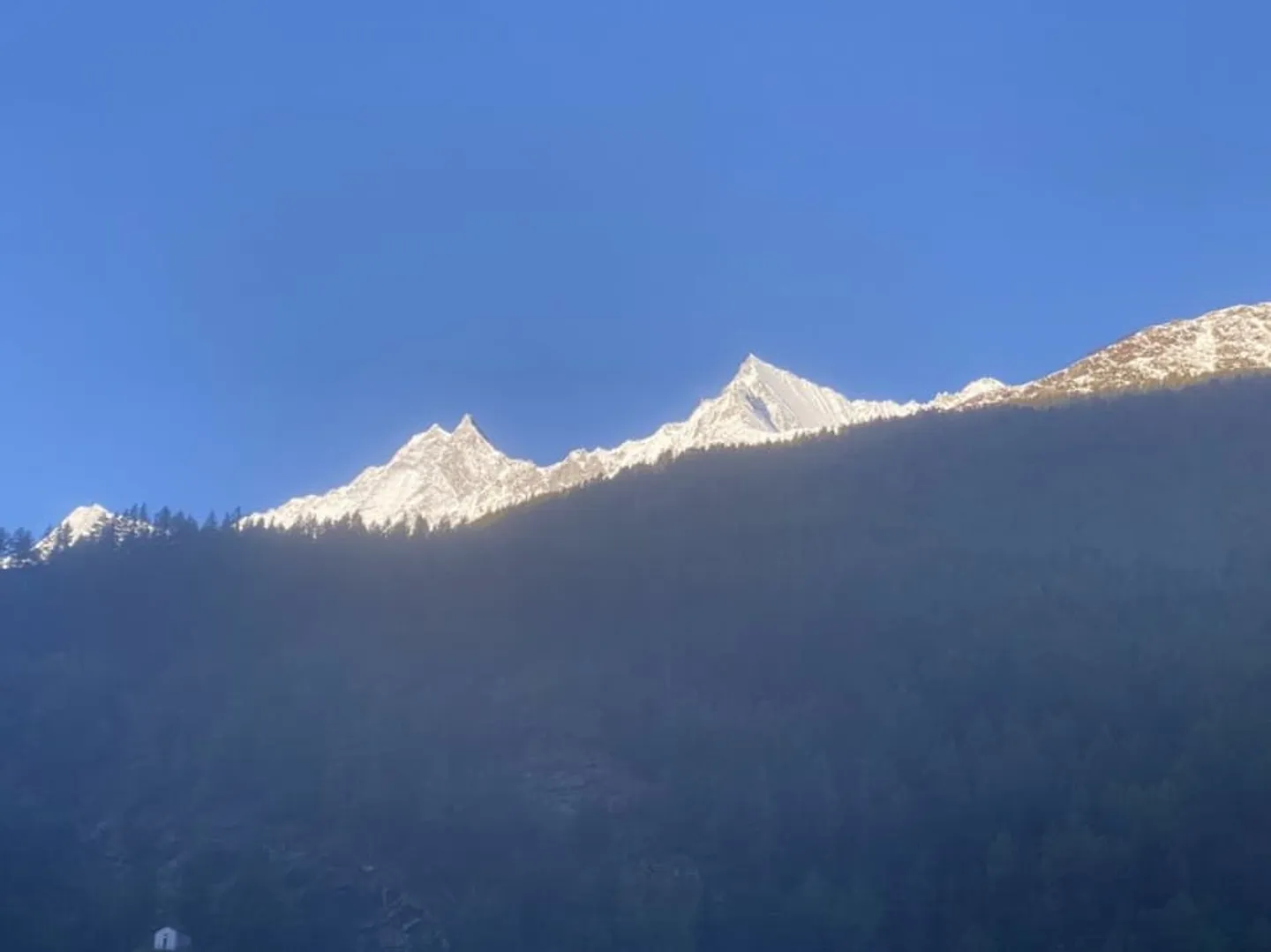 Monte Moro Gruppenhaus mit 93 Betten! Freie Sicht auf die umliegenden Berge. - Foto 13 von 13