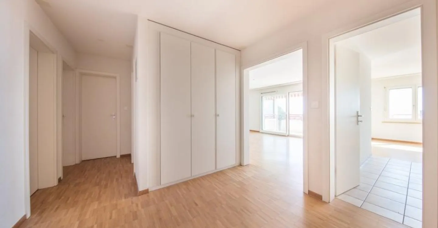 Zu ergreifen! Wunderschöne Wohnung mit Blick auf den See! - Foto 3 von 7