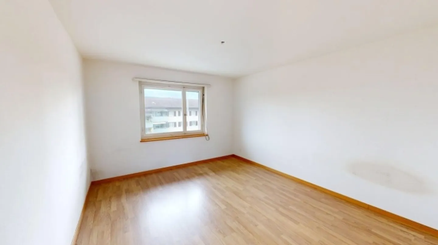 Appartement lumineux de 4 pièces à louer temporairement à Zürich-Oerlikon (jusqu'au 31.03.2027) - Photo 8 sur 10