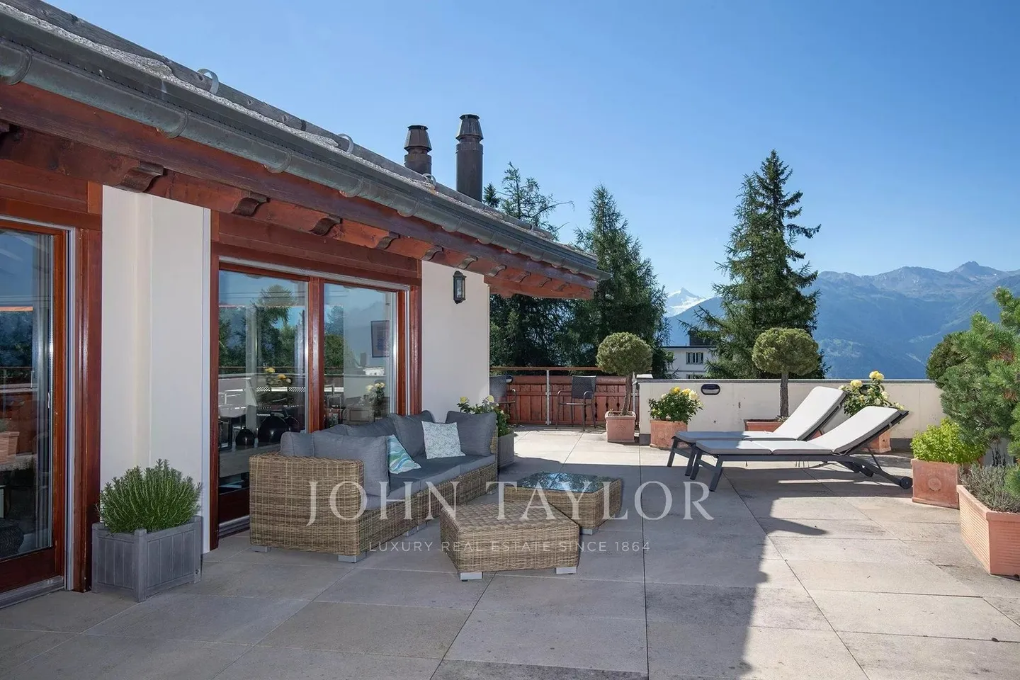 Seltenes und prächtiges Dachgeschoß-Duplex in der Innenstadt von Crans-Montana - Foto 11 von 11