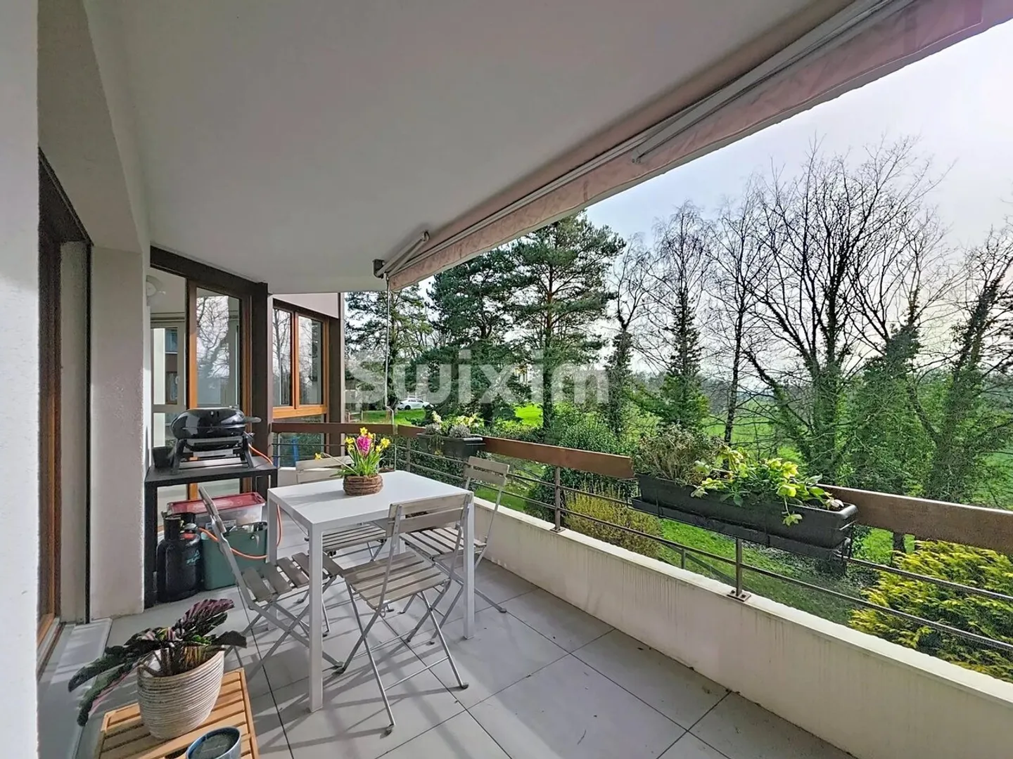 Spacious 4.5-Room Apartment - Photo 3 of 13