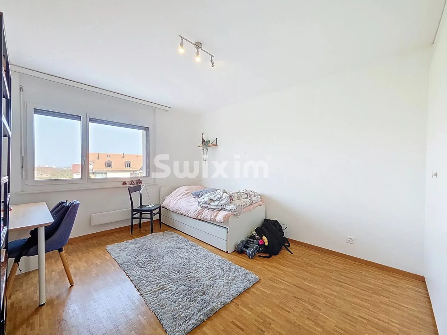 Spacious 4.5-Room Apartment - Photo 5 of 13