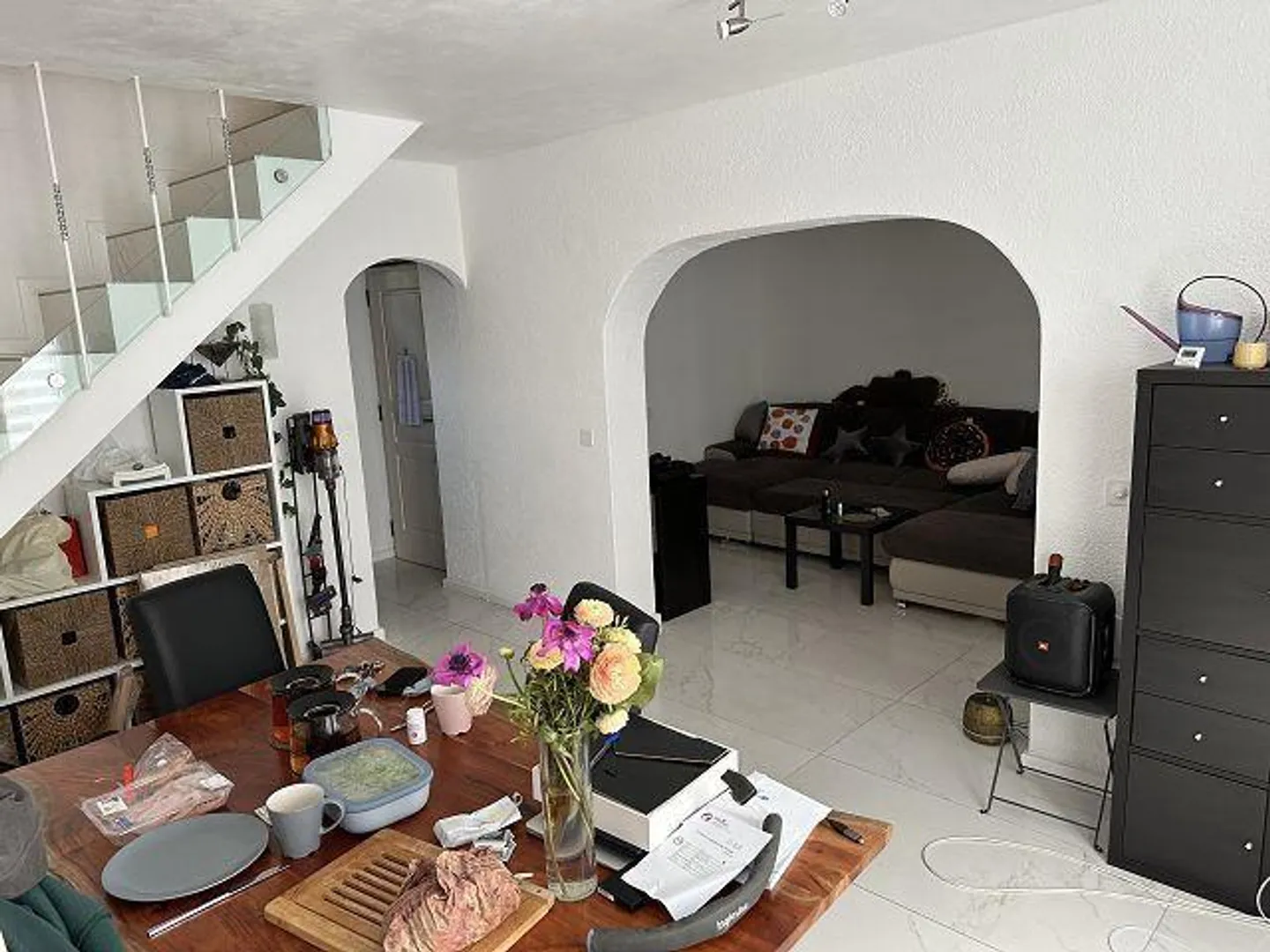 Villa de 5 1/2 pièces avec beau jardin dans un emplacement très calme et ensoleillé - Photo 3 sur 34
