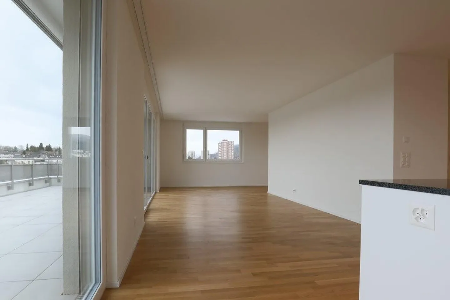 Ampia Terrazza, Ristrutturazione Moderna = La Tua Nuova Casa! - Foto 4 di 12
