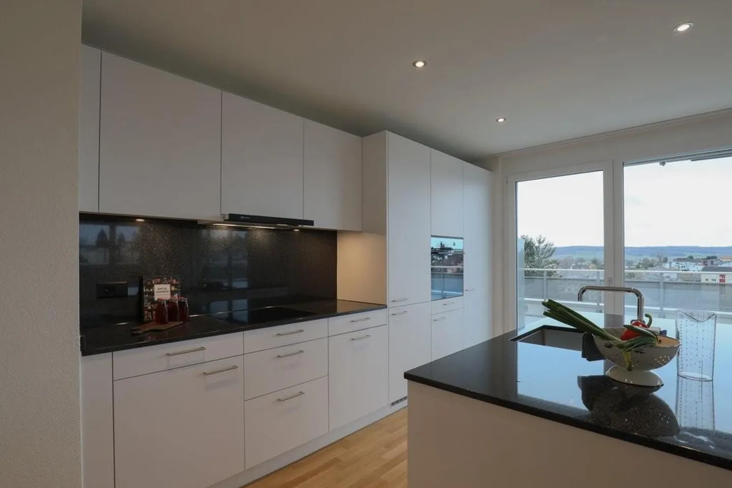 Ampia Terrazza, Ristrutturazione Moderna = La Tua Nuova Casa! - Foto 5 di 12