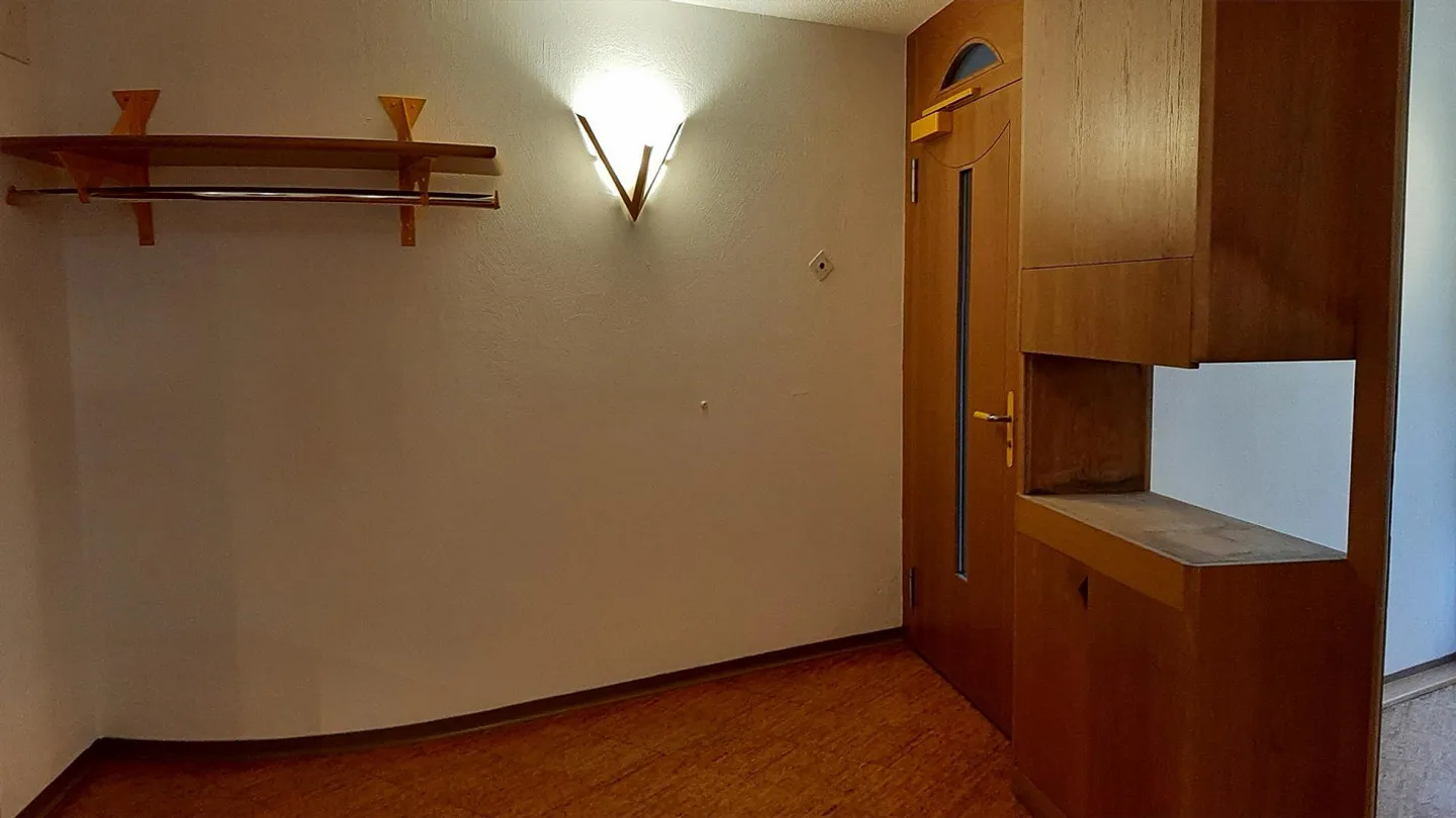 Spacious, elegant practice in well-maintained property - Photo 7 of 12