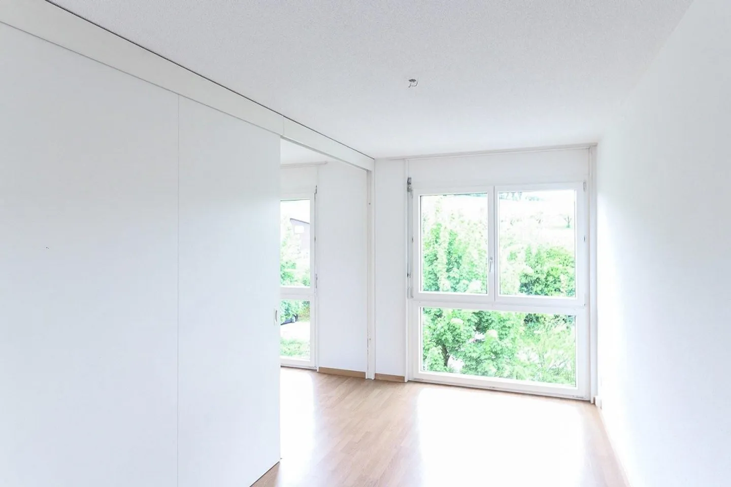 Appartement 3.5 pièces de 78 m² au rez-de-chaussée avec coin jardin - Photo 7 sur 9