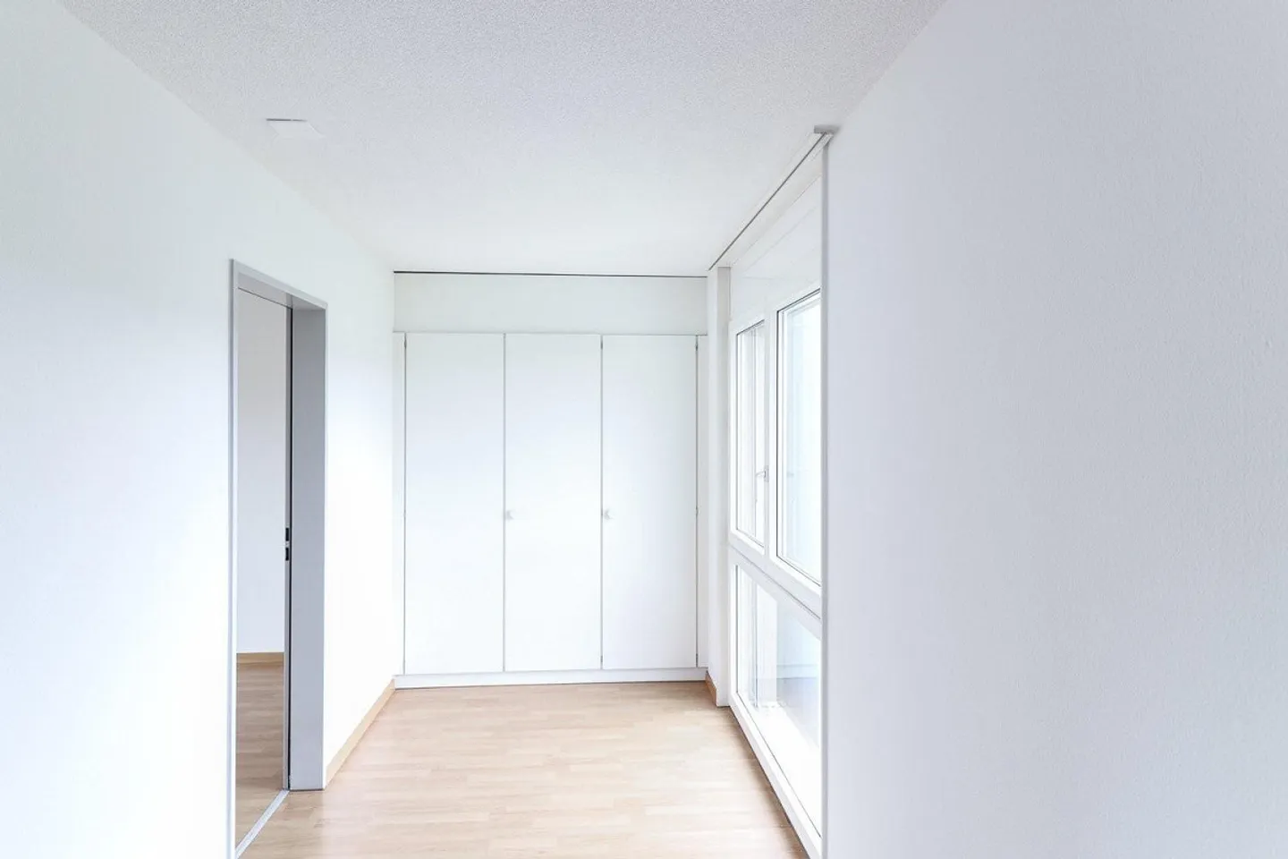 Appartement 3.5 pièces de 78 m² au rez-de-chaussée avec coin jardin - Photo 8 sur 9