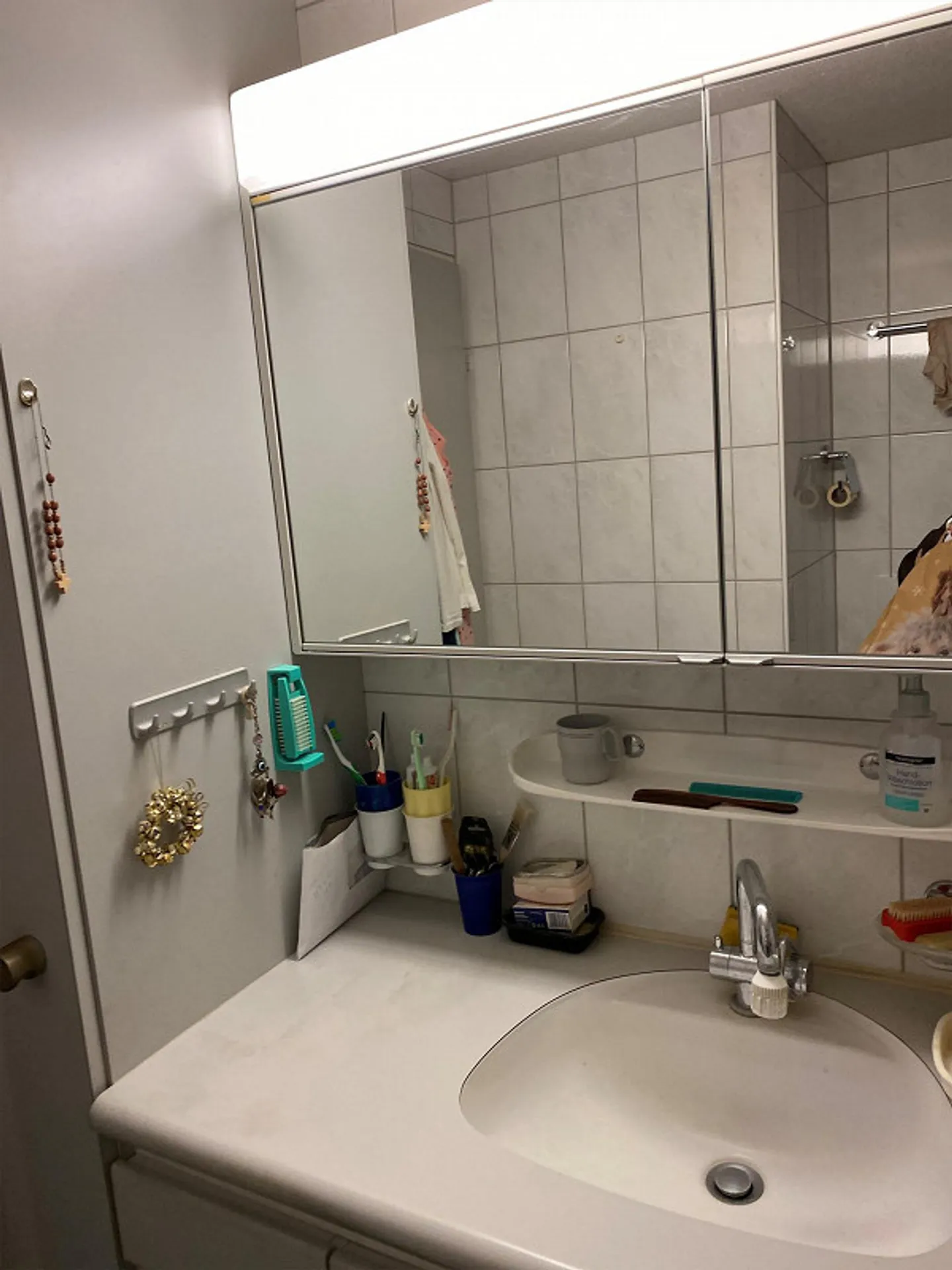 Appartement sous les combles meublé de 3 pièces spécial - Photo 3 sur 11