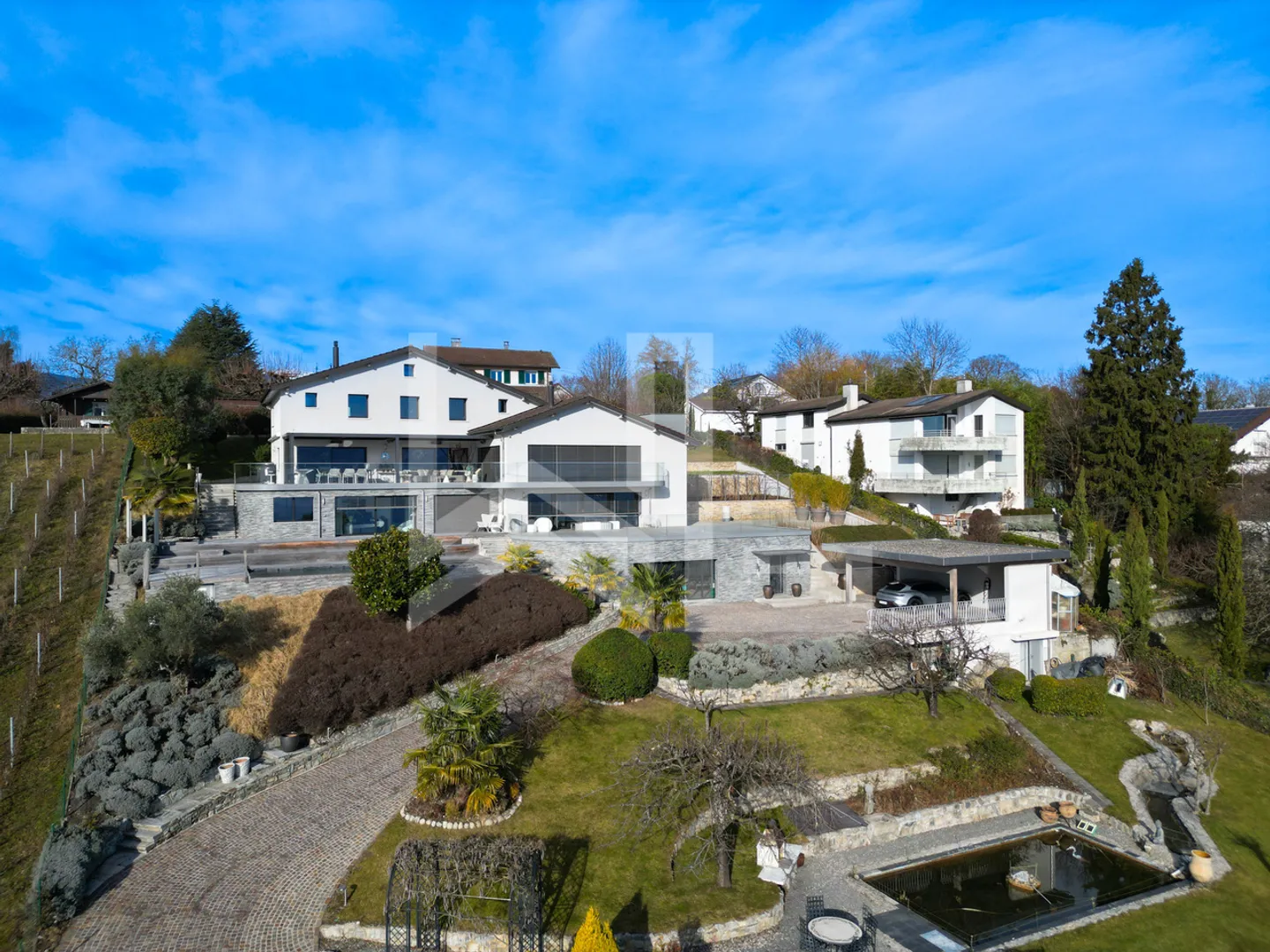 Luxury Chalet with Lake View - Photo 8 of 8
