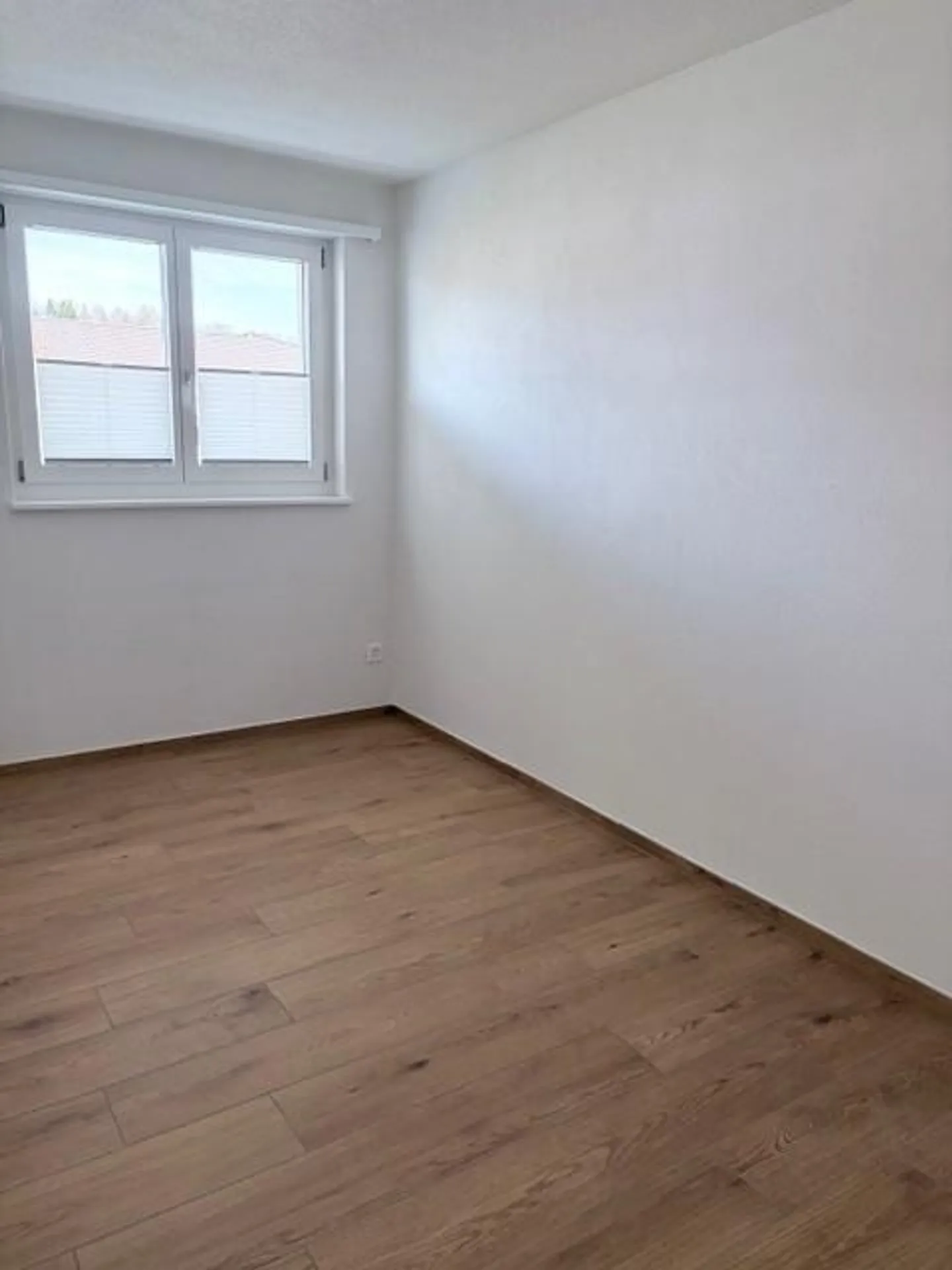 Cozy 3.5-room apartment on the raised ground floor with balcony - Photo 8 of 10