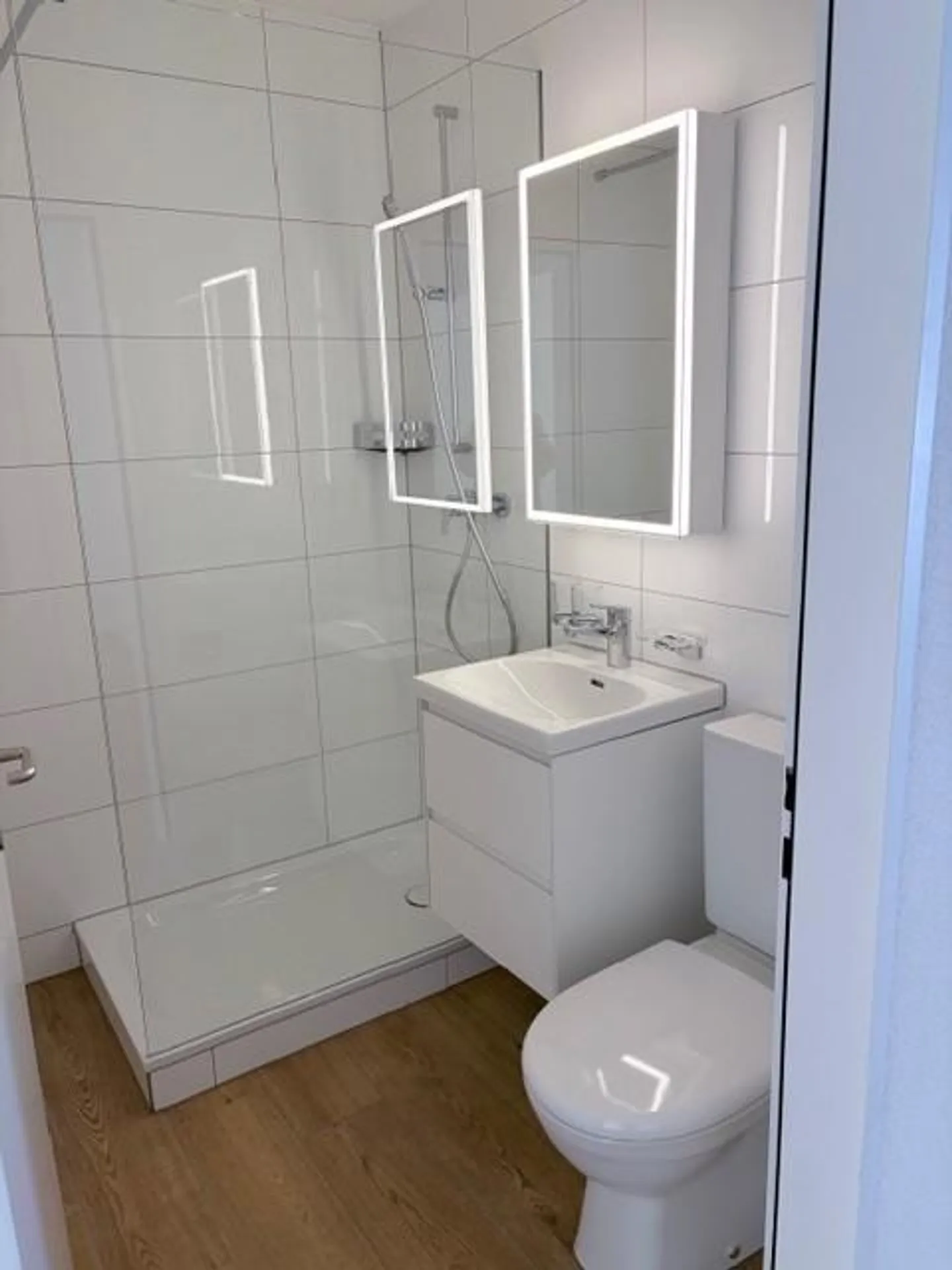 Cozy 3.5-room apartment on the raised ground floor with balcony - Photo 3 of 10