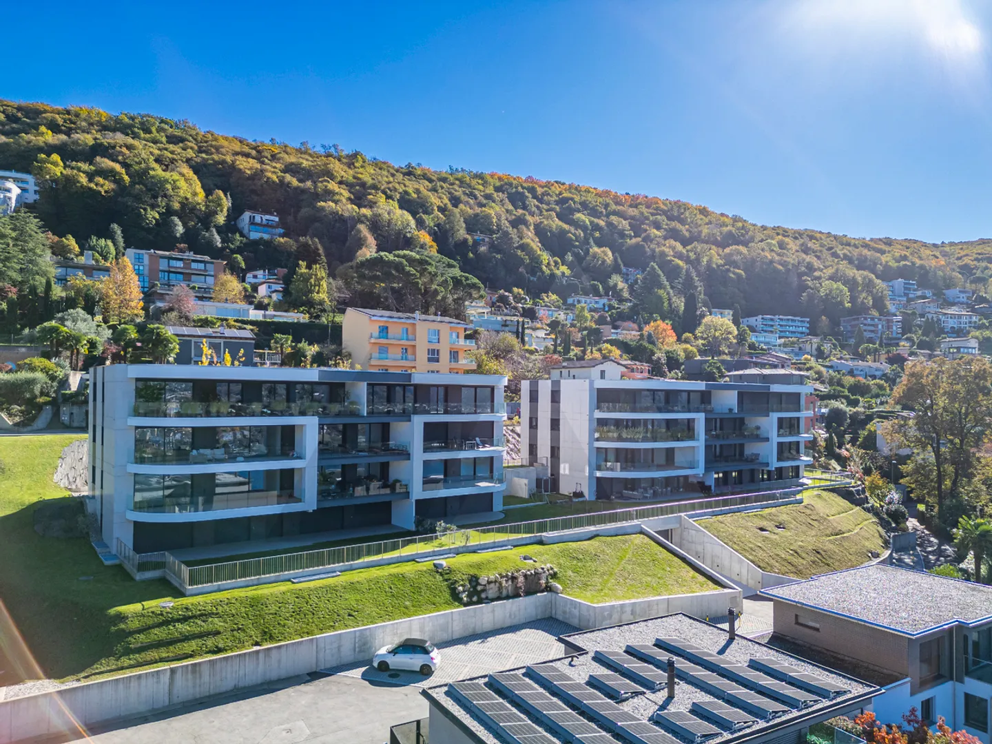 APPARTEMENT ÉLÉGANT AVEC VUE SUR LE LAC À MONTAGNOLA - Photo 14 sur 14