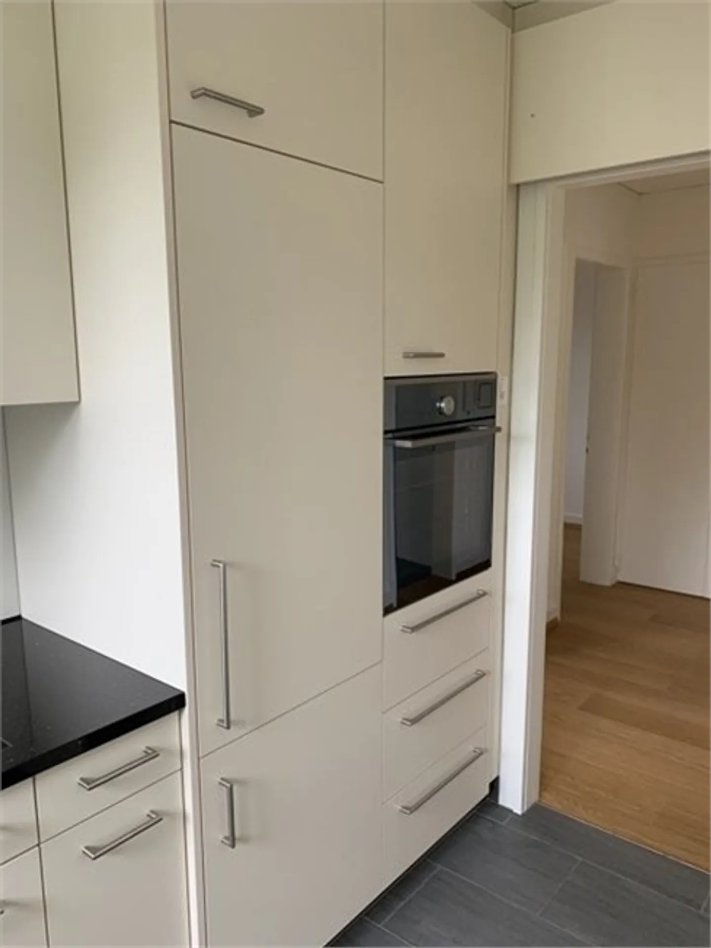 Apartment for rent - Photo 4 of 12