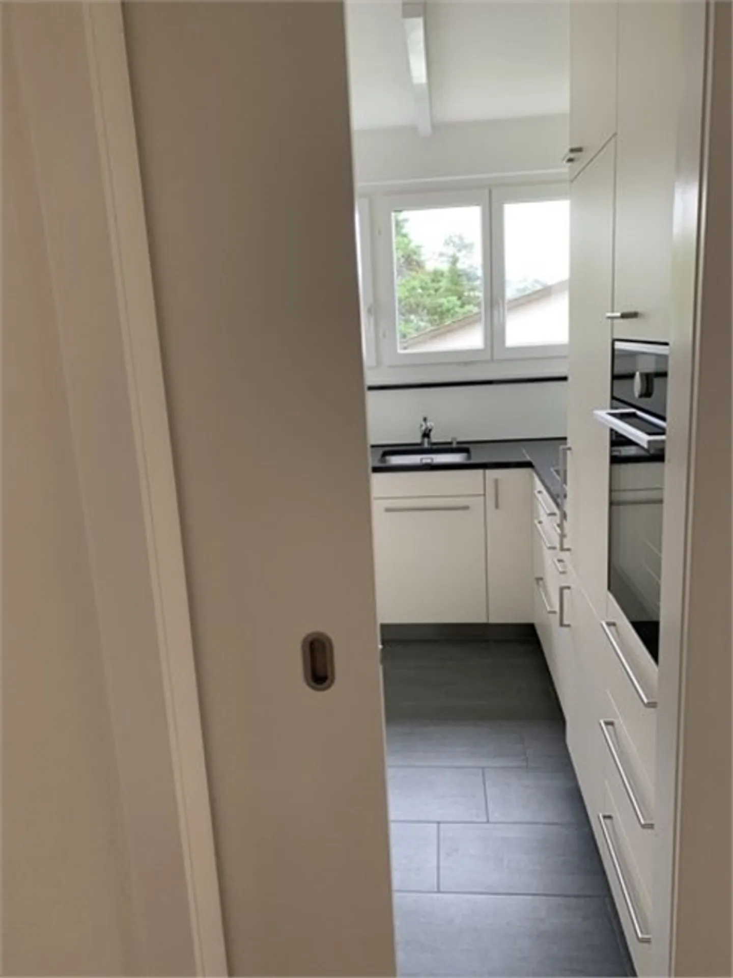 Apartment for rent - Photo 5 of 12