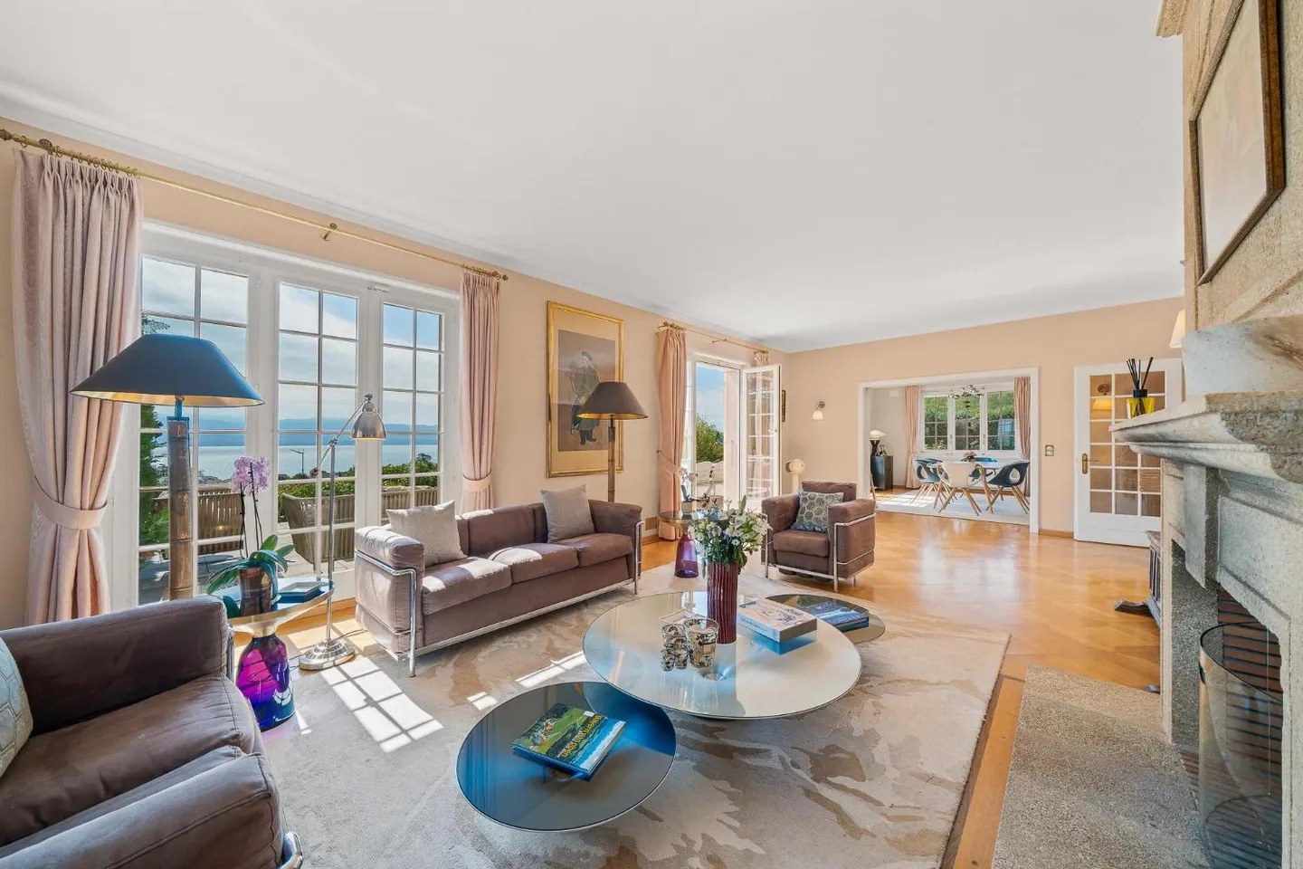 Villa Élégante avec Vue Époustouflante - Photo 3 sur 10