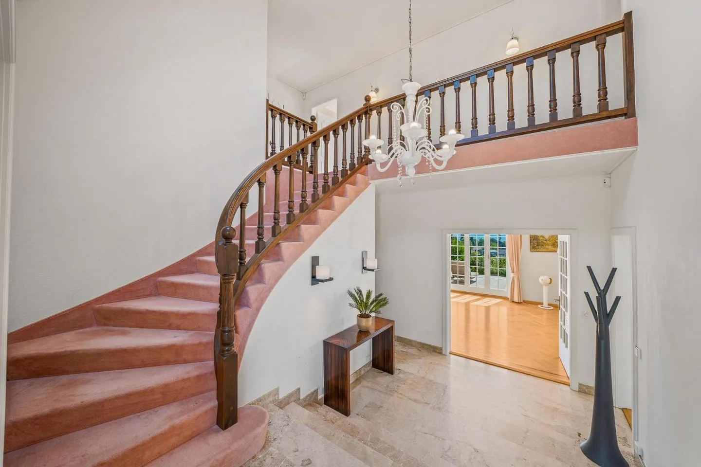 Villa Élégante avec Vue Époustouflante - Photo 6 sur 10