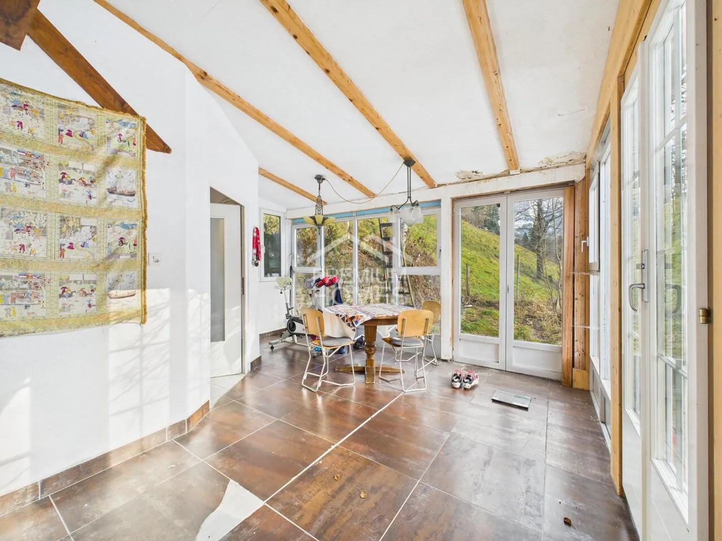 Nature-oriented single-family house - Peace, mountains, and quality of life - Photo 6 of 8