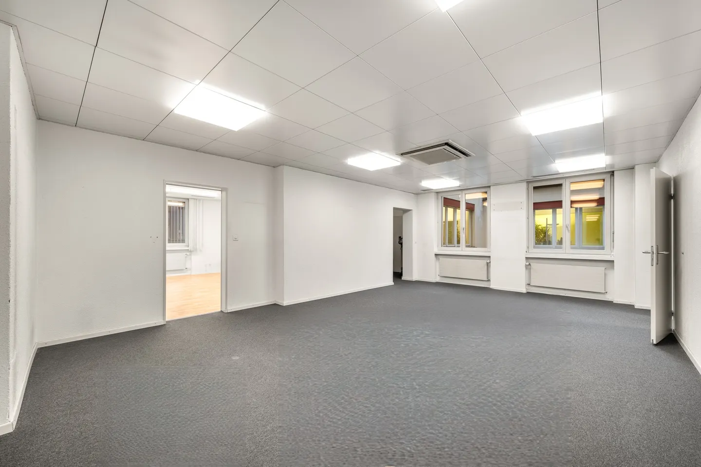 Commercial Space in Schaffhausen - Photo 7 of 9