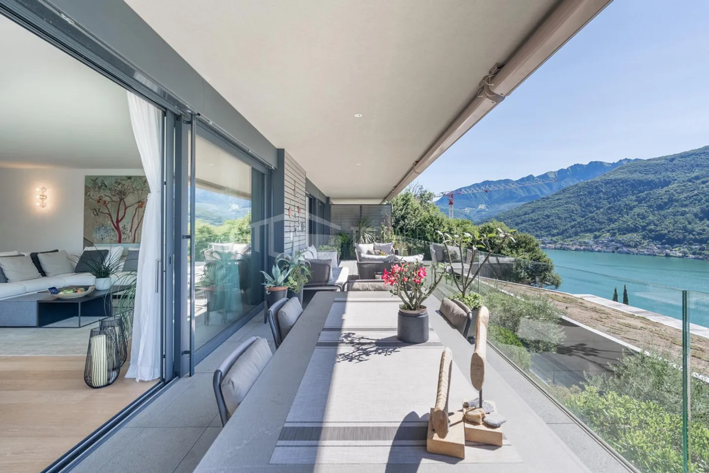 Appartamento esclusivo di 3,5 locali con vista sul lago - Foto 2 di 13