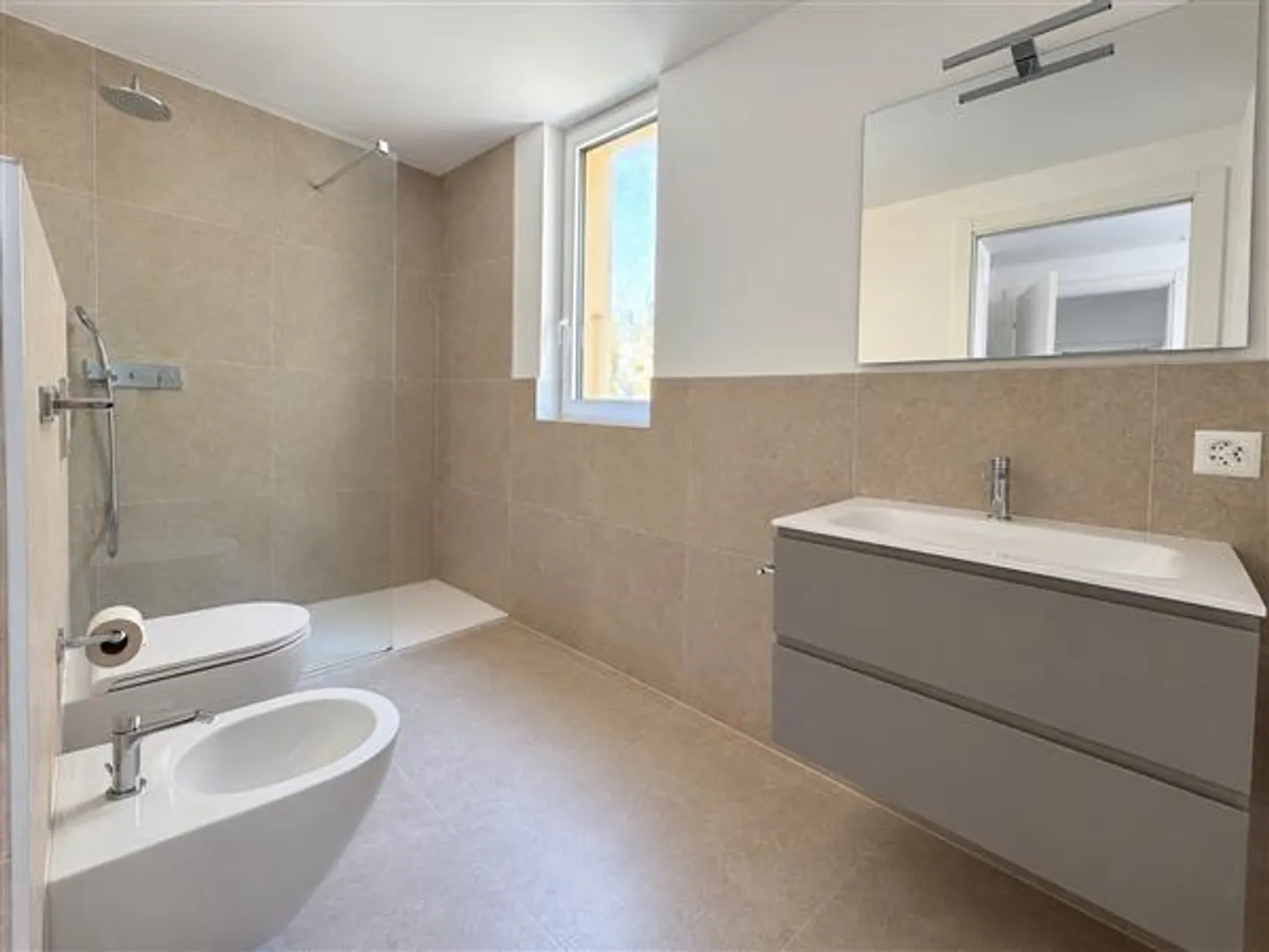 Cadro: 4.5-Zimmer-Wohnung - Foto 9 von 13