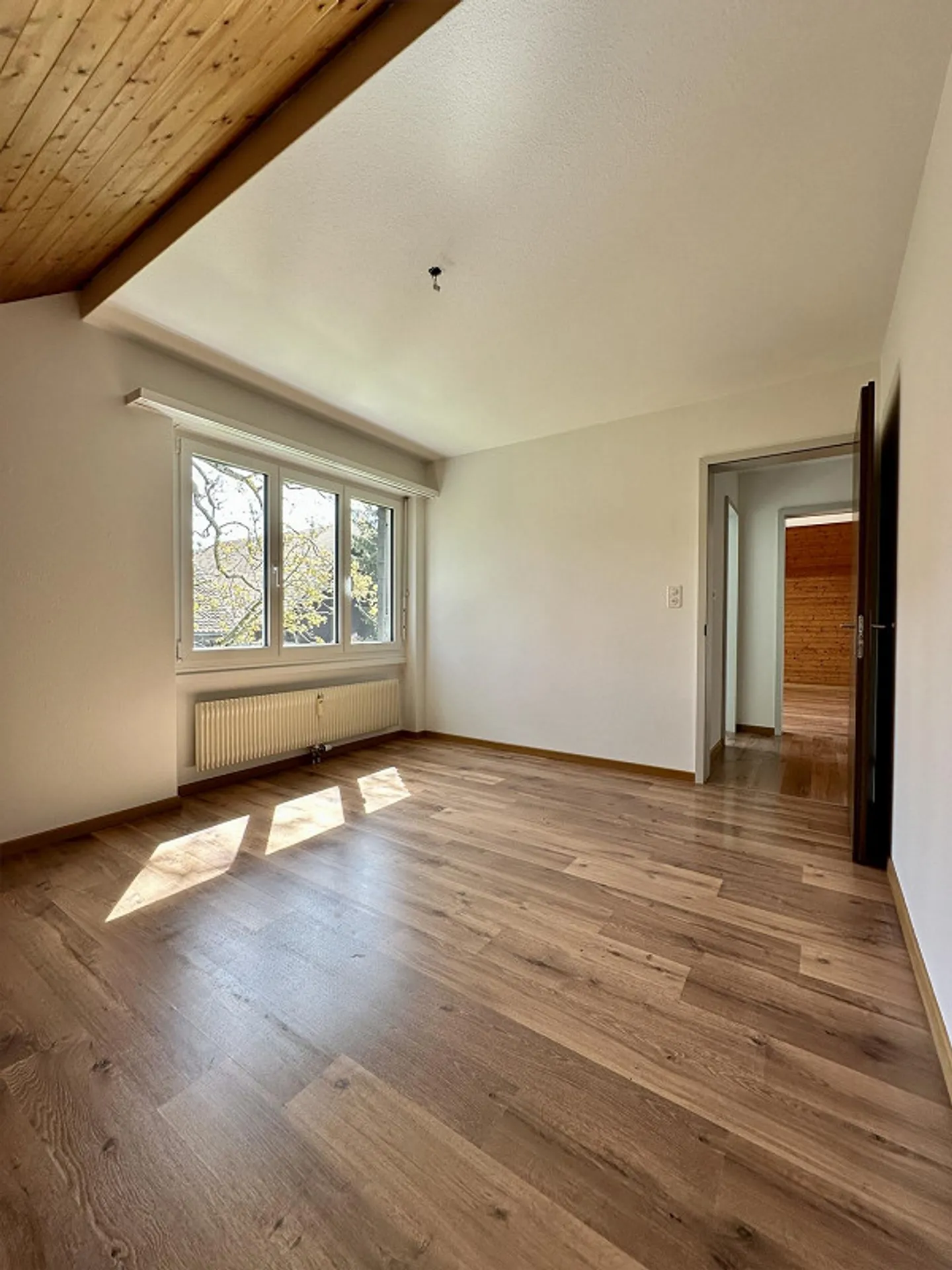 Bright apartment with balcony and shared garden - Photo 8 of 15