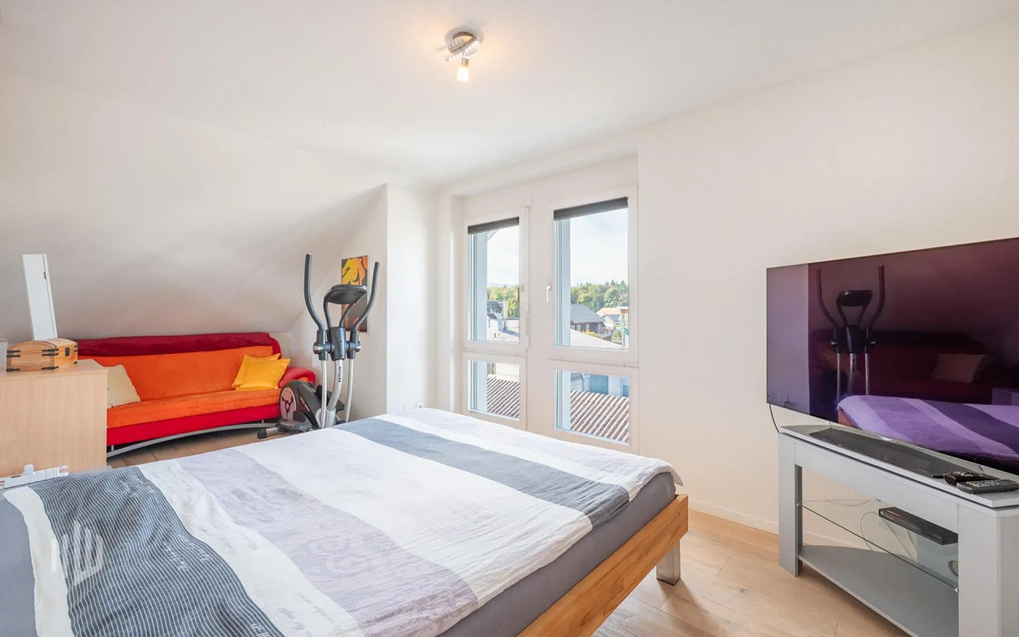 ImmoWyss - Bright Maisonette Apartment with Large Terrace - Photo 5 of 13