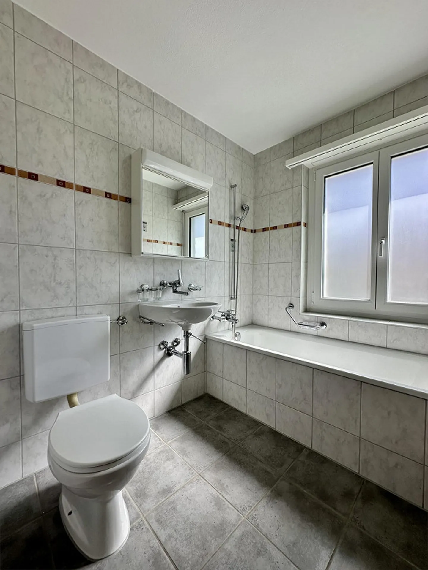 Bright apartment with balcony and shared garden - Photo 11 of 15