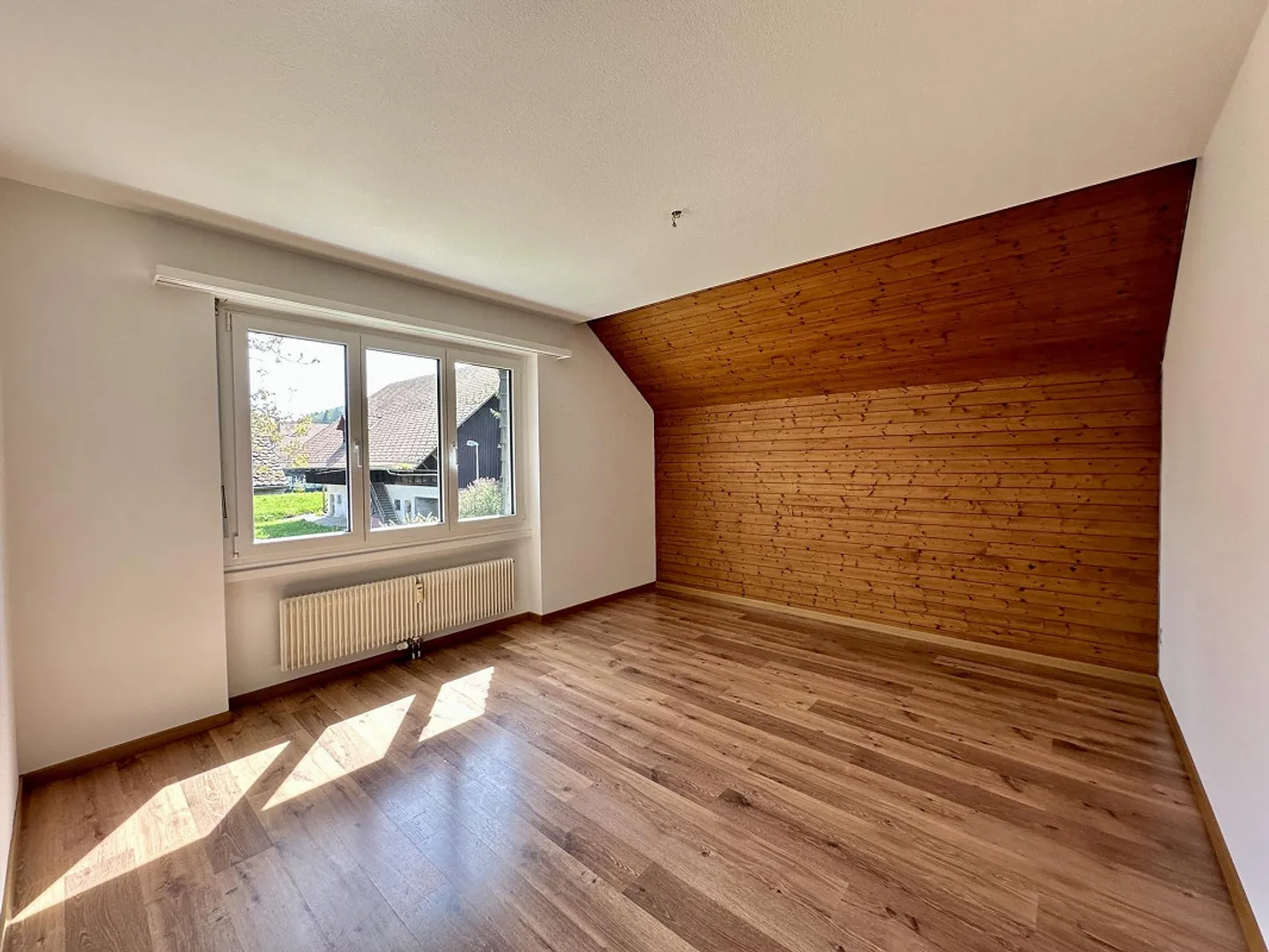 Bright apartment with balcony and shared garden - Photo 12 of 15
