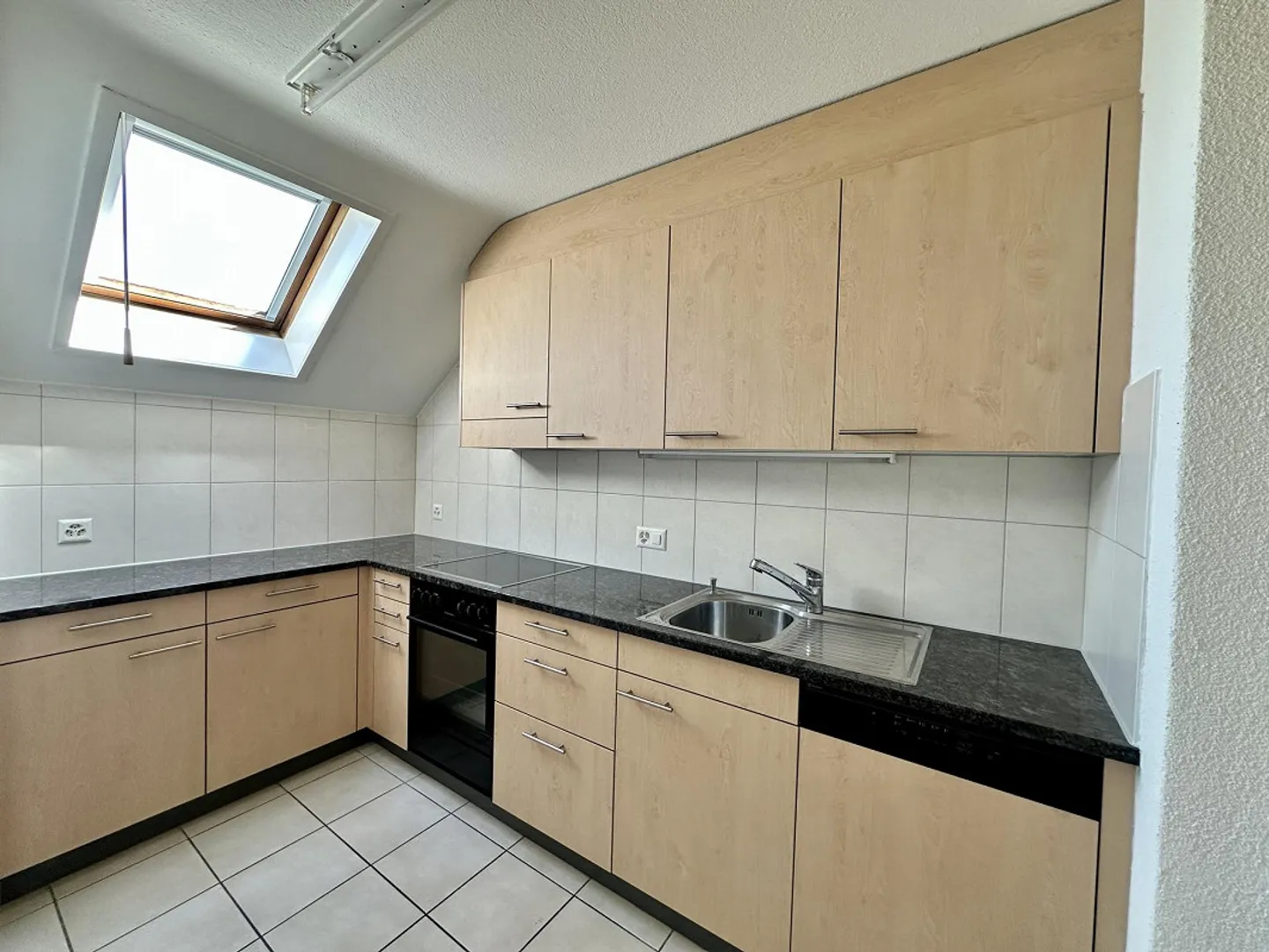 Bright apartment with balcony and shared garden - Photo 2 of 15