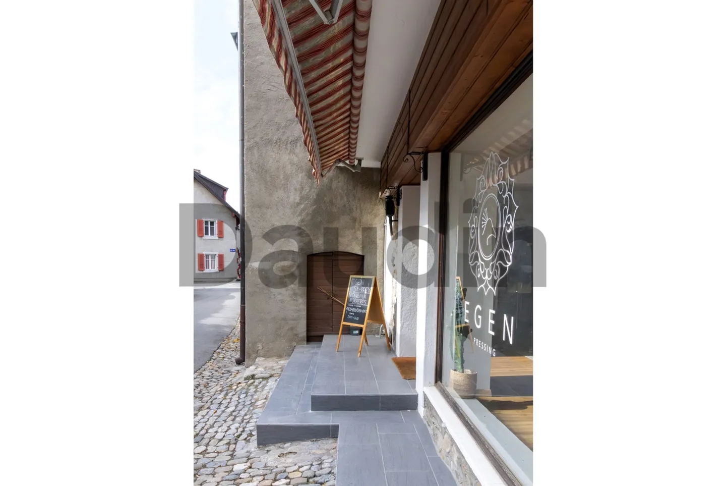 Arco commerciale di 68 m2 nel borgo di Saint-Prex - Foto 3 di 5
