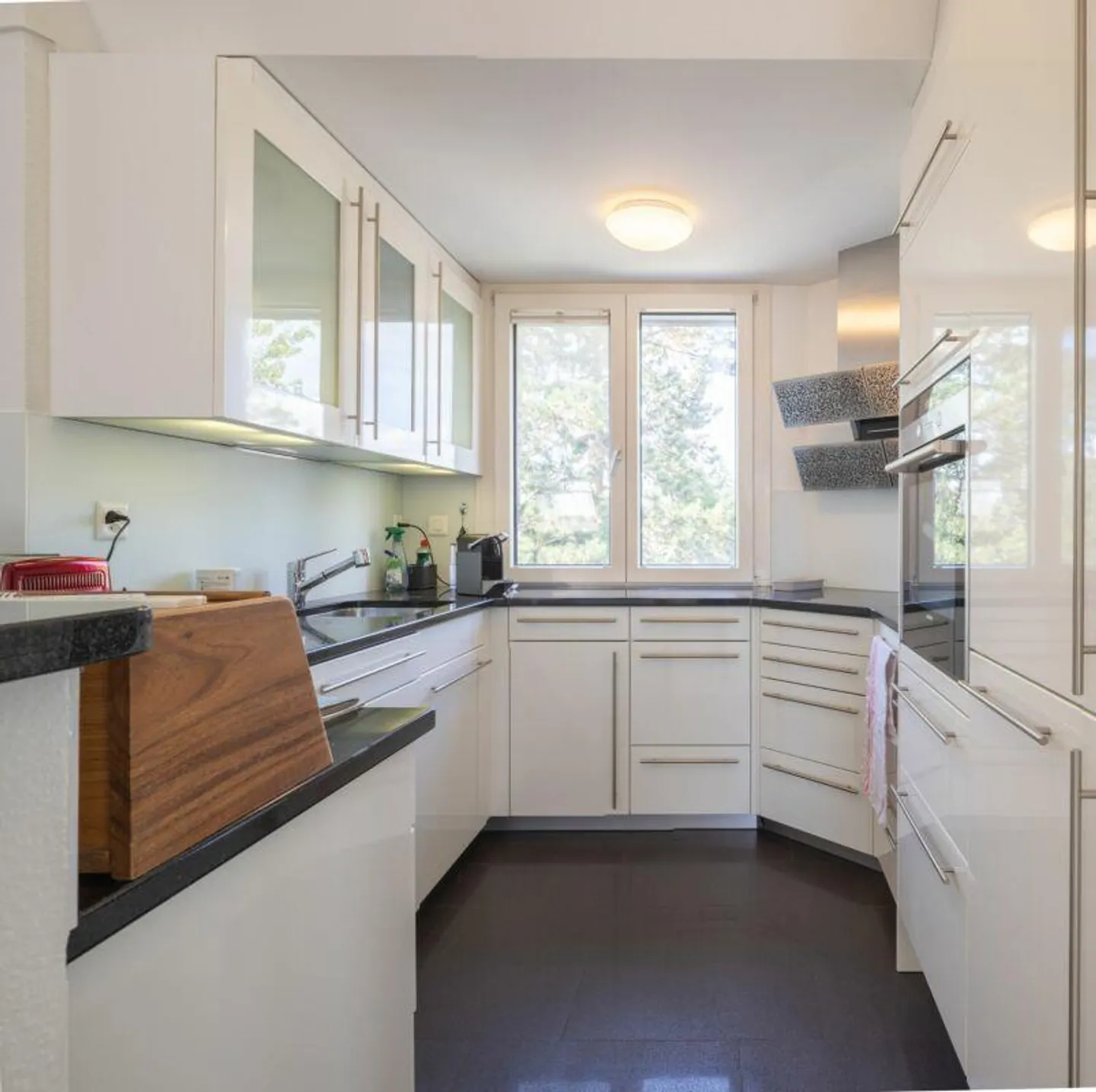 Vivere adatto agli anziani: Ampio appartamento attico 4.5 Z' con ascensore e 2 posti auto - Foto 2 di 13
