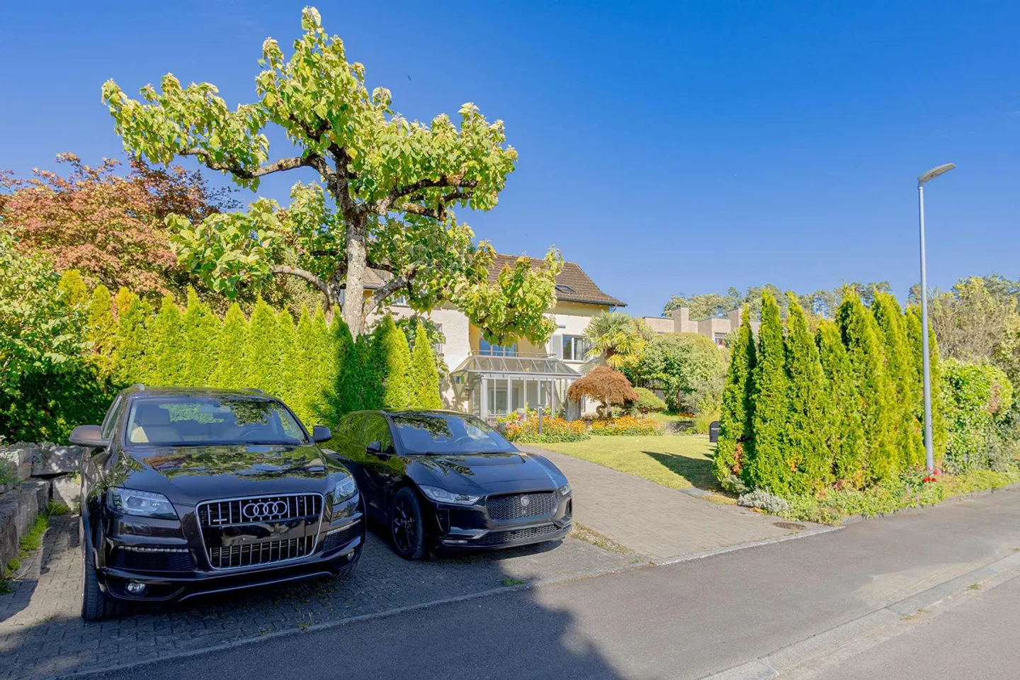 Exklusive freistehende Familiehaus - Foto 13 von 15