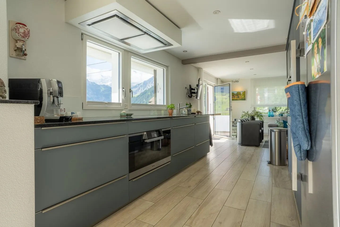 Chalet rénové avec vue sur les montagnes - Photo 3 sur 13