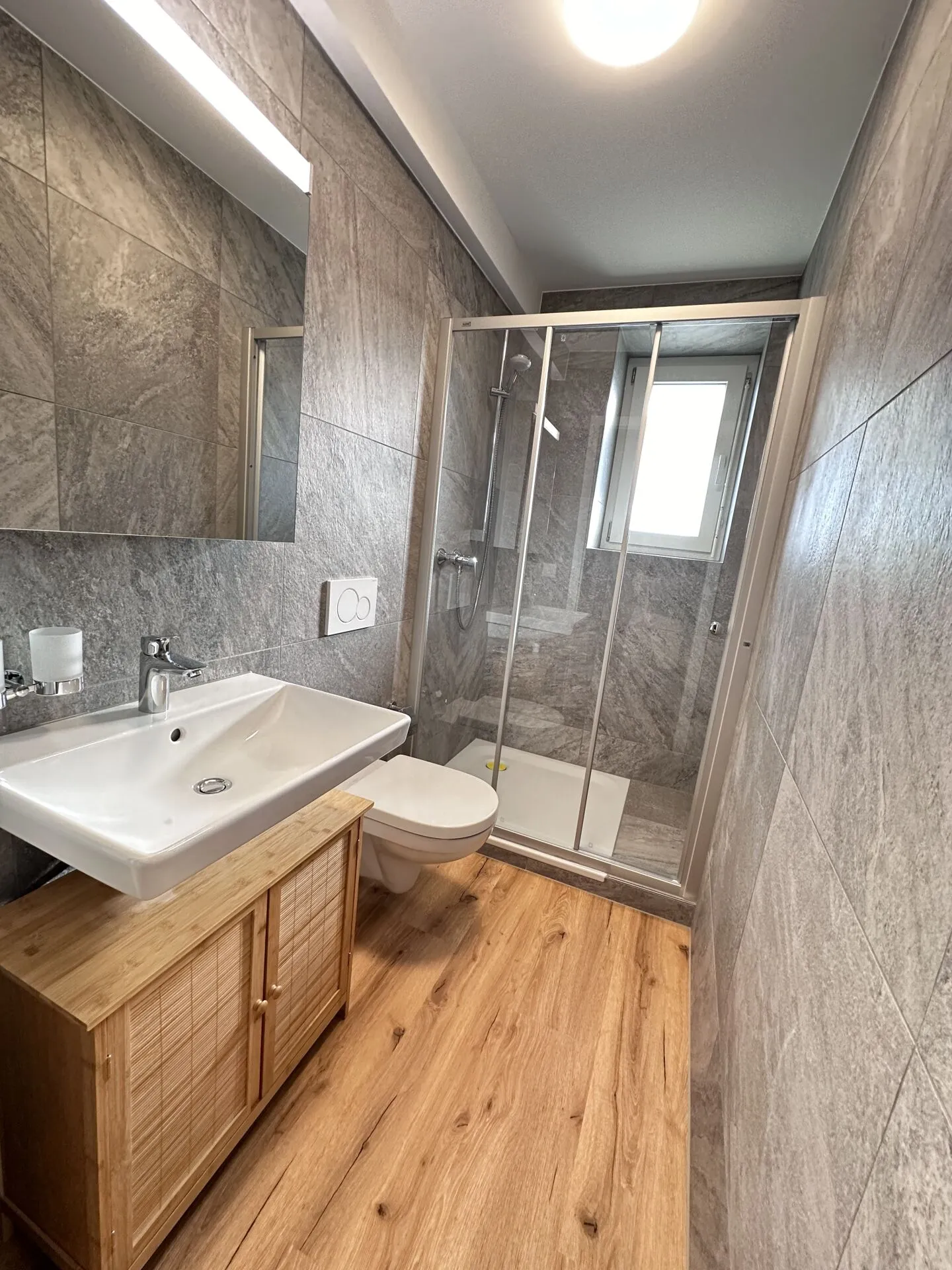 Appartement 4.5 pièces en emplacement central - Photo 6 sur 7