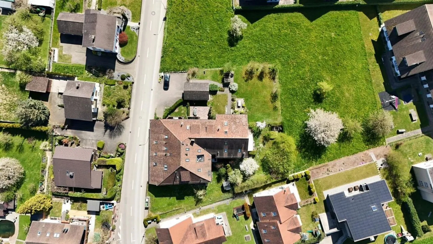 Appartamento affascinante con giardino privato e basse spese accessorie - Foto 23 di 23