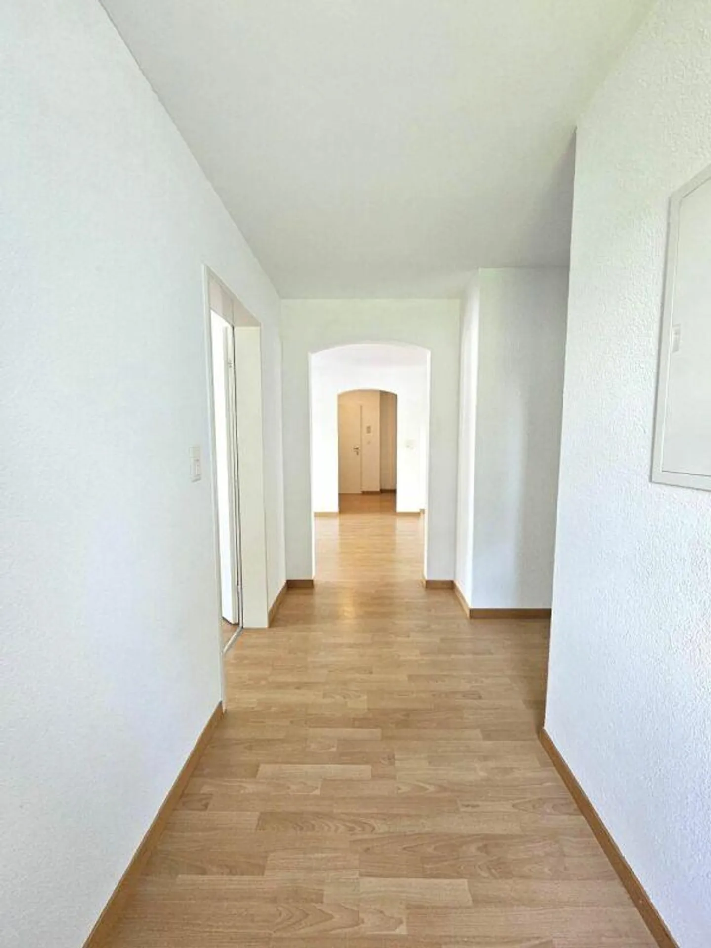 Appartement spacieux de 3,5 pièces - Photo 1 sur 7