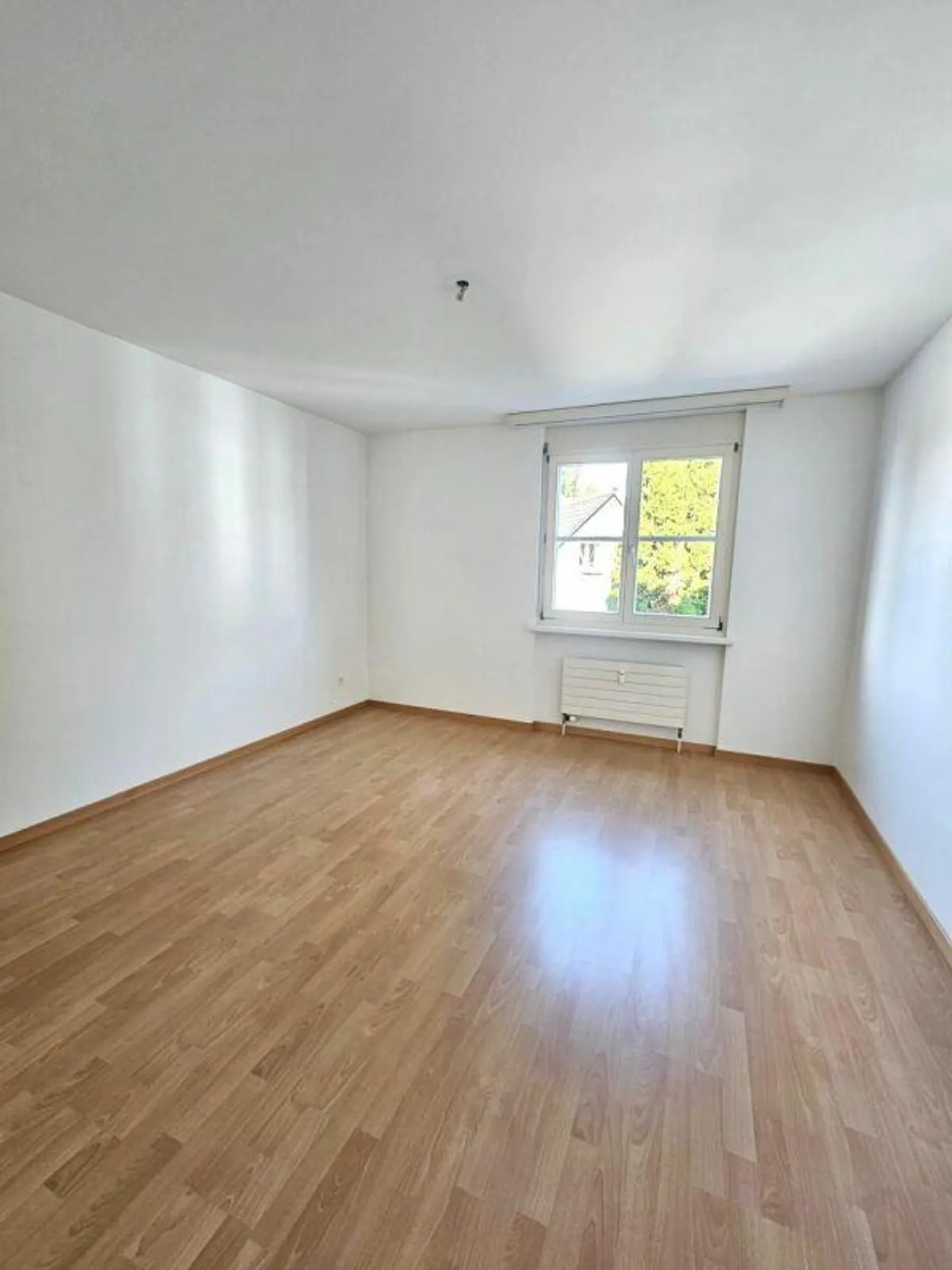 Appartement spacieux de 3,5 pièces - Photo 4 sur 7