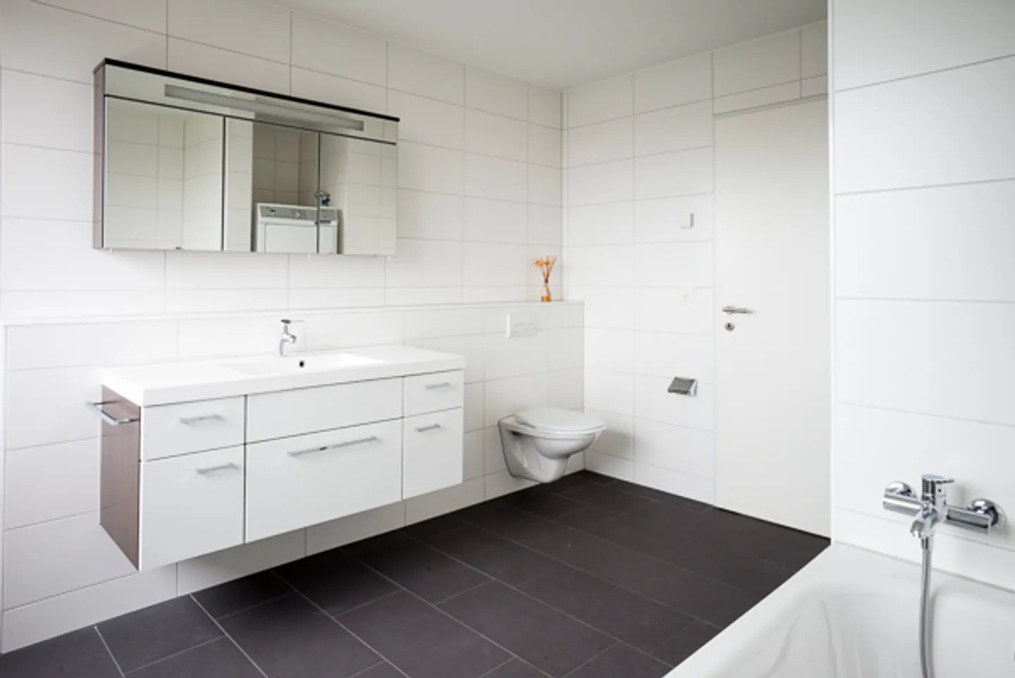 Moderne Attikawohnung mit Seesicht - Foto 4 von 13