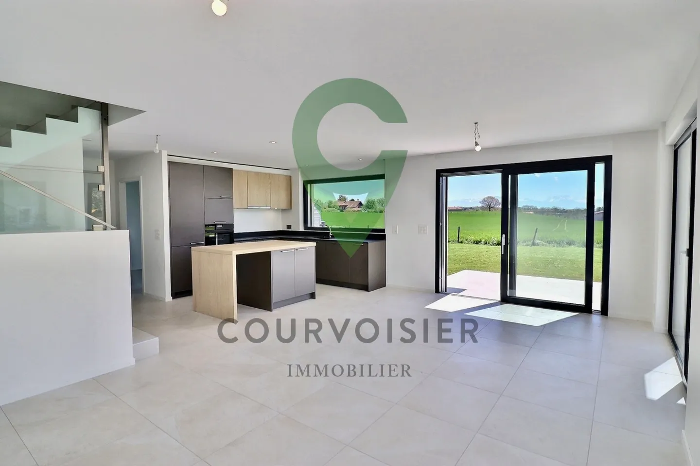 New! Terraced house with a clear view of the Alps - Photo 2 of 13