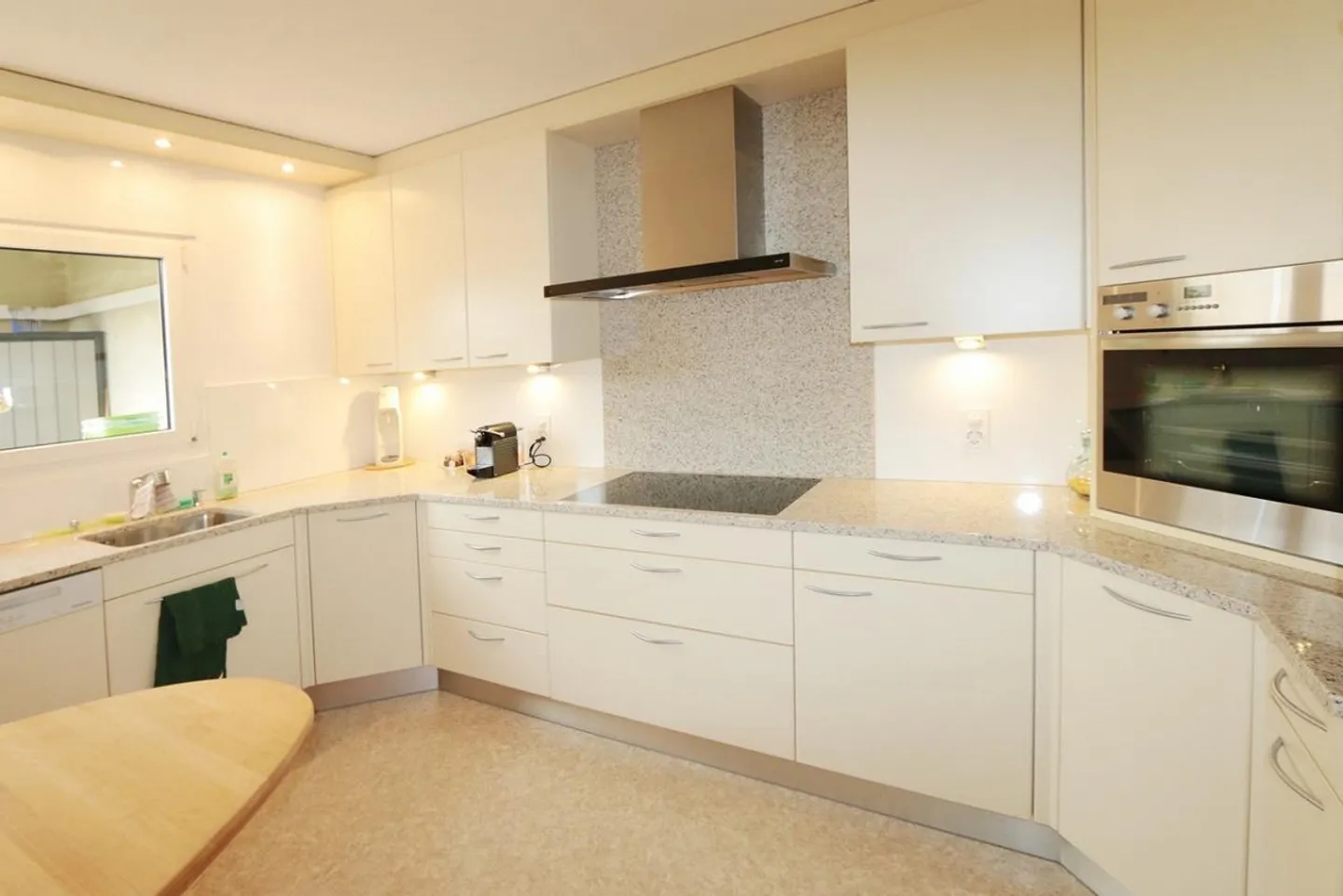 Casa unifamiliare ben curata ai piedi dell'Hohberg a Herblingen/SH - Foto 6 di 19
