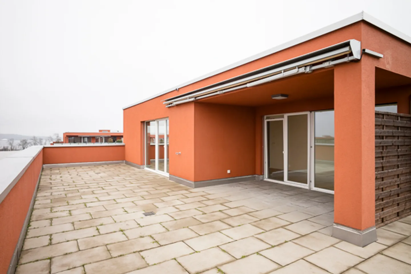 Moderne Attikawohnung mit Seesicht - Foto 10 von 13