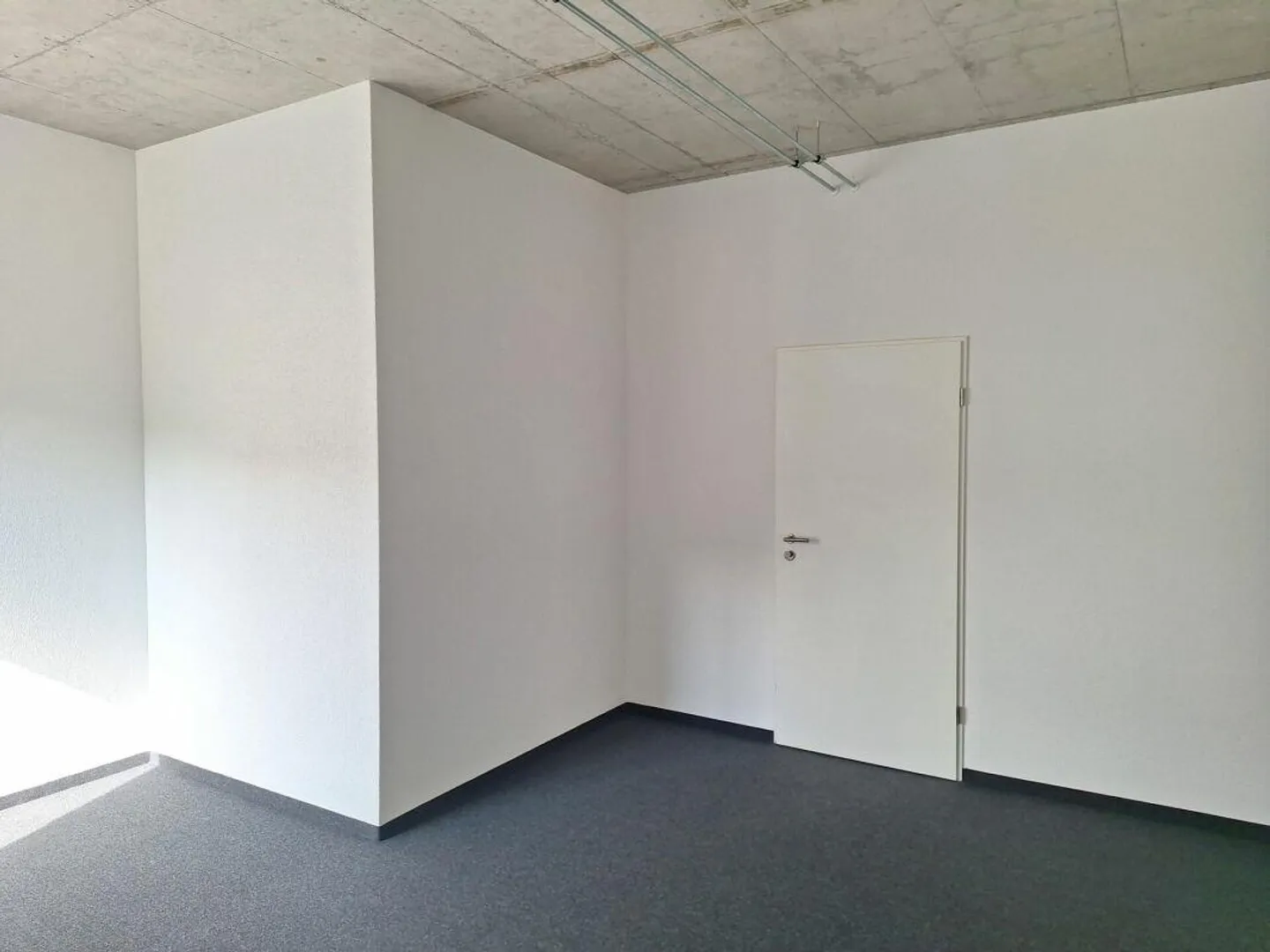 Espace de bureau/commercial/hobby attrayant n° 09 - Photo 2 sur 5